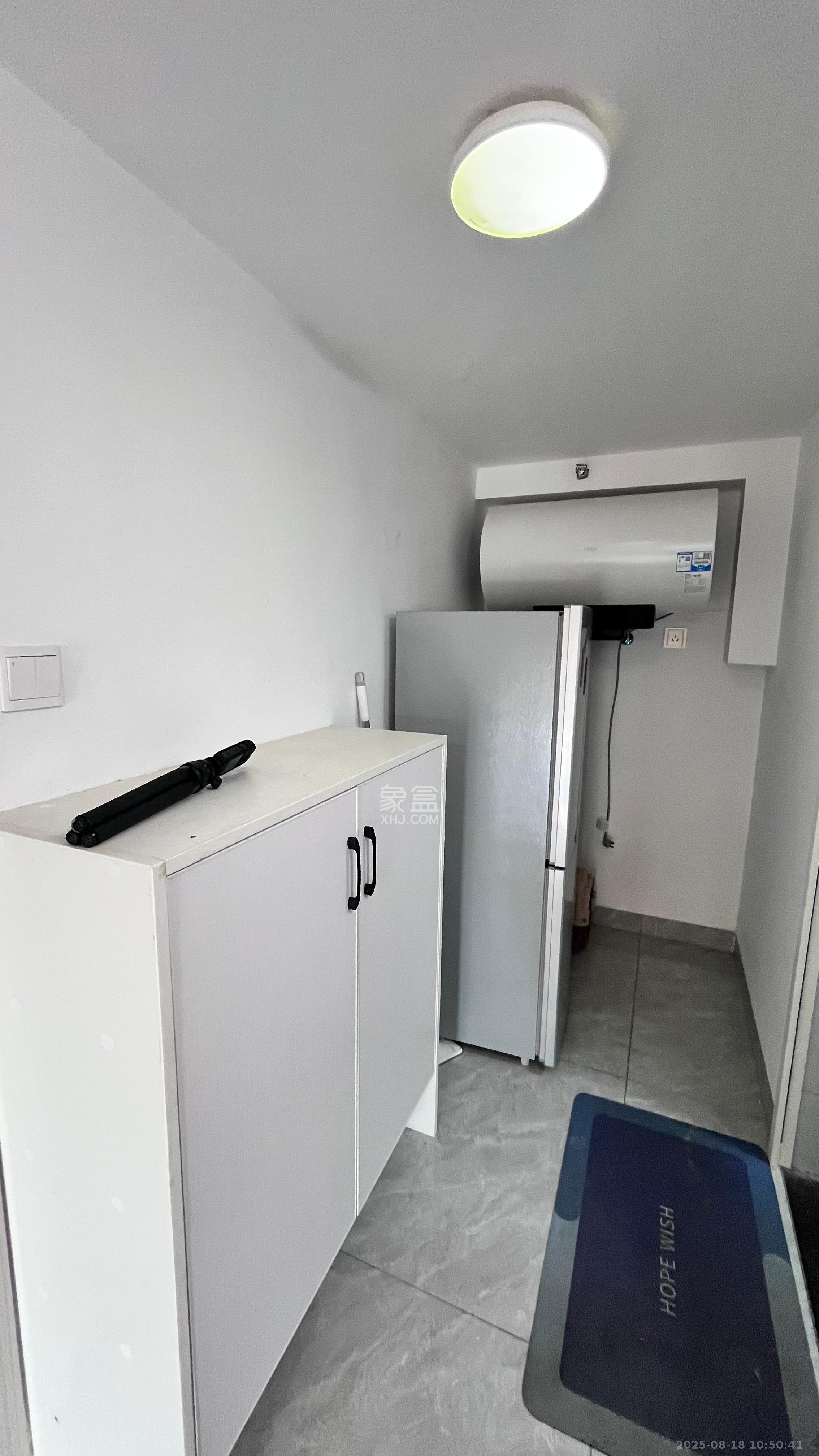 金地中交麓谷香颂(金地中交雅苑) 1室1厅1卫 1250.0元/月 金地中交麓谷香颂(金地中交雅苑) 1室1厅1卫 1250.0元/月室内图