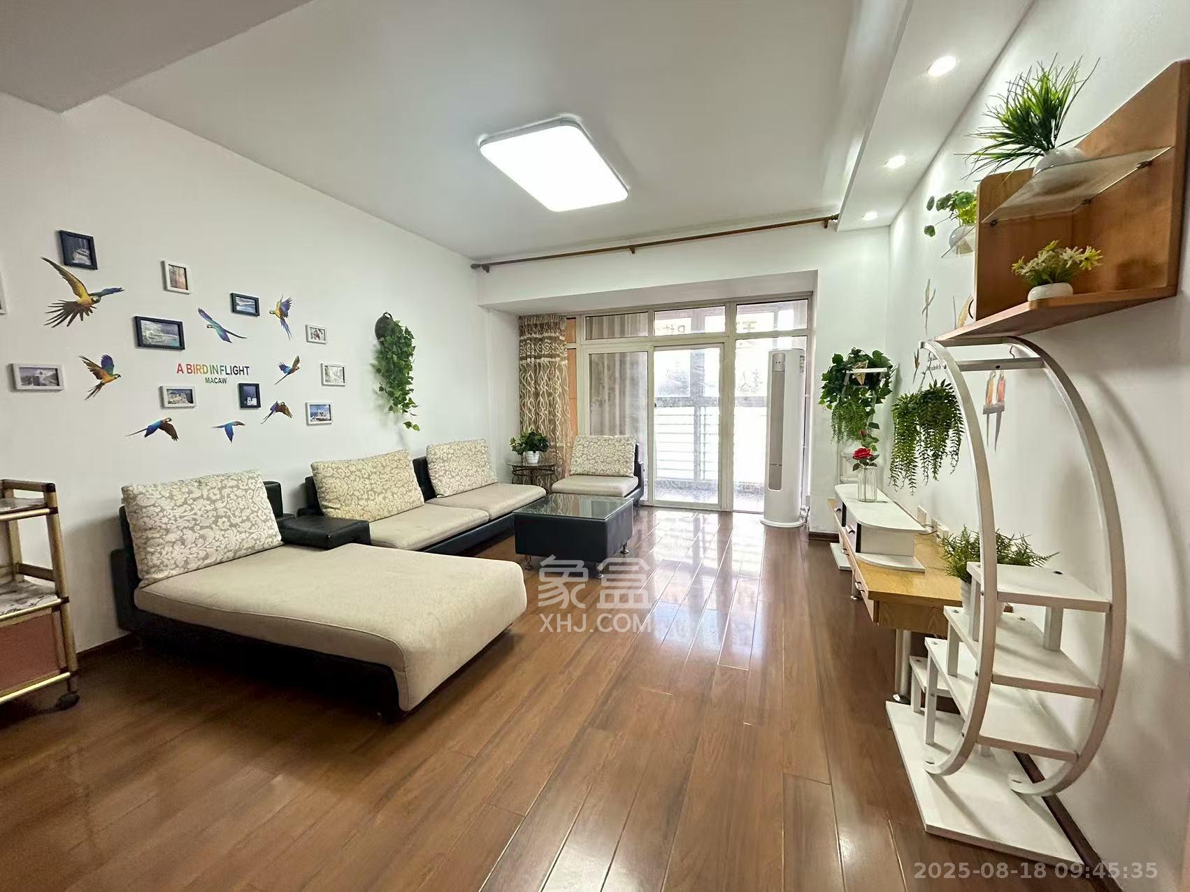 红区抽屉  3室2厅2卫    2800.0元/月室内图