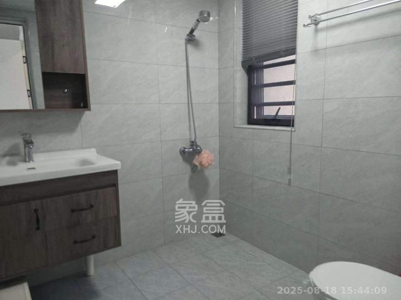 明昇壹城(明昇时代广场)二期  3室2厅2卫    3600.0元/月 明昇壹城(明昇时代广场)二期  3室2厅2卫    3600.0元/月室内图