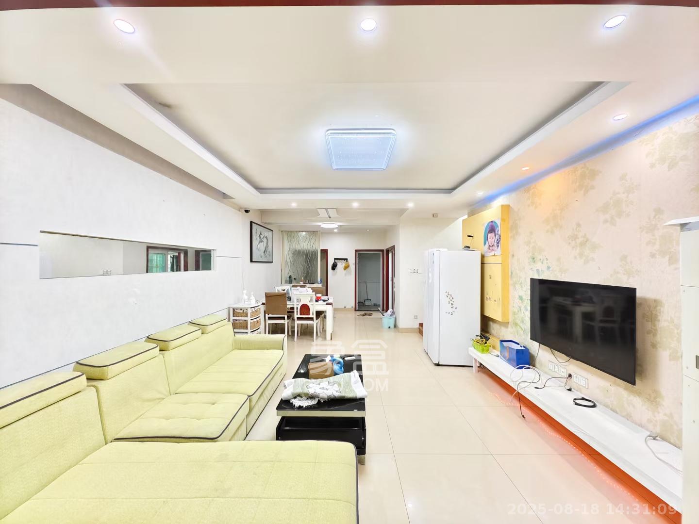 名都凯旋城 3室2厅2卫 2800.0元/月 名都凯旋城 3室2厅2卫 2800.0元/月室内图