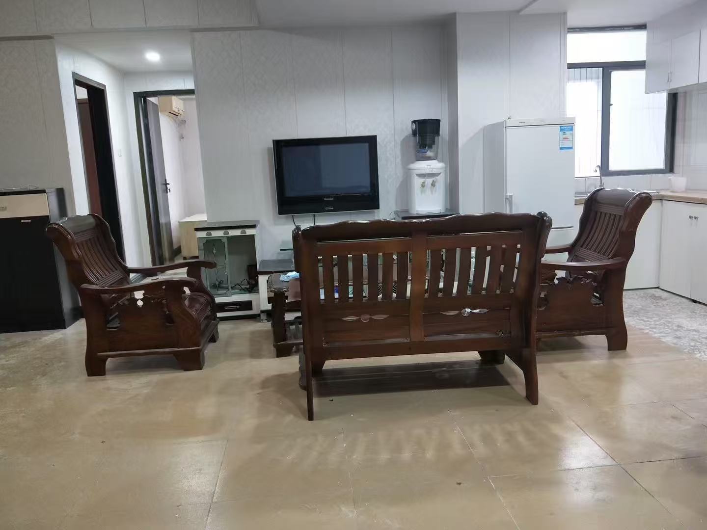 金山小区  2室1厅1卫   1800.00元/月室内图