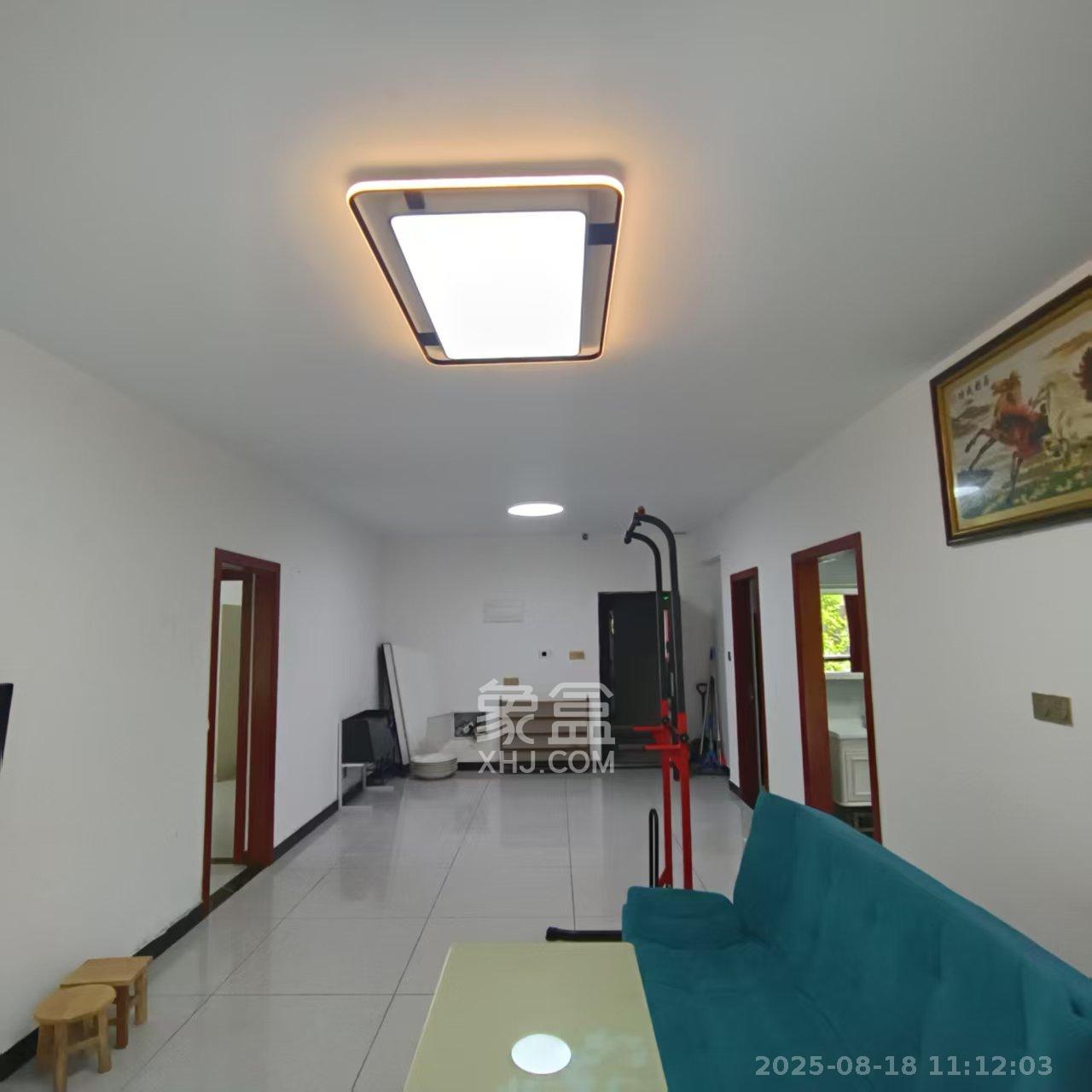中建悦和城  3室2厅2卫   2500.00元/月室内图