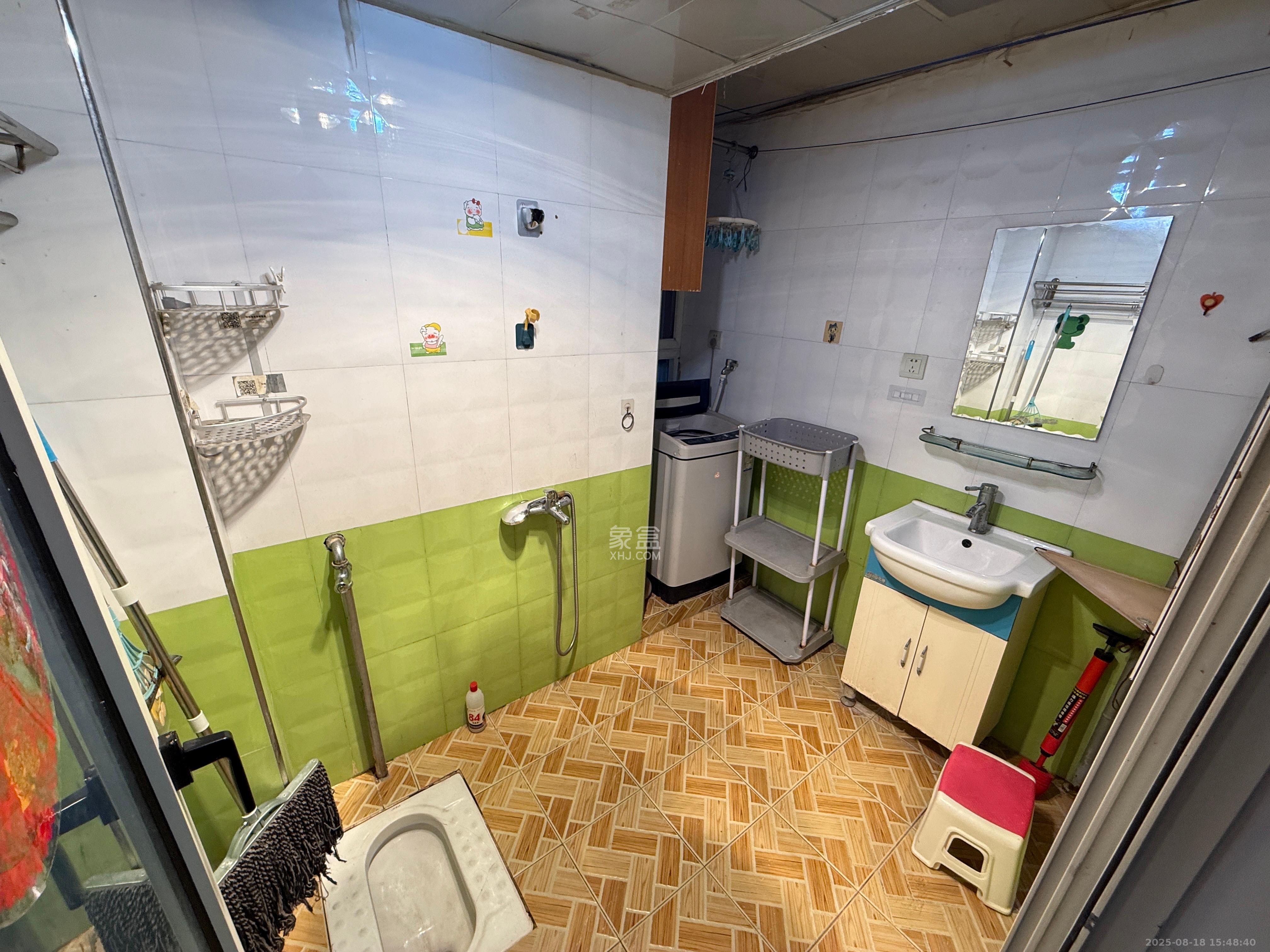 白沙晶城  1室1厅1卫    1800.0元/月室内图