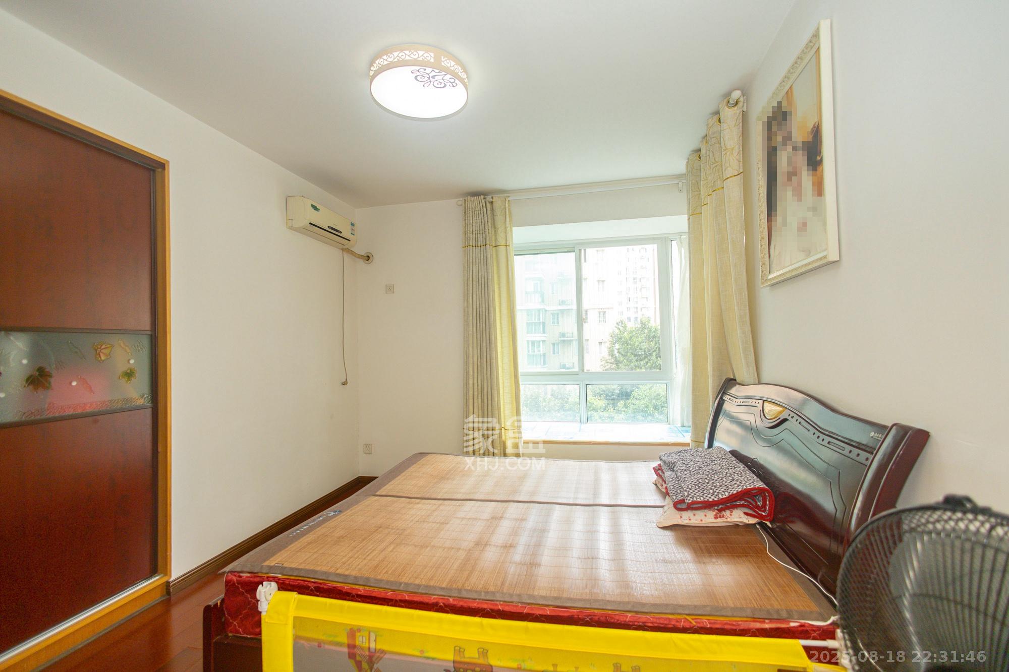 筑梦园 3室2厅2卫 75.0万 筑梦园 3室2厅2卫 75.0万卧室