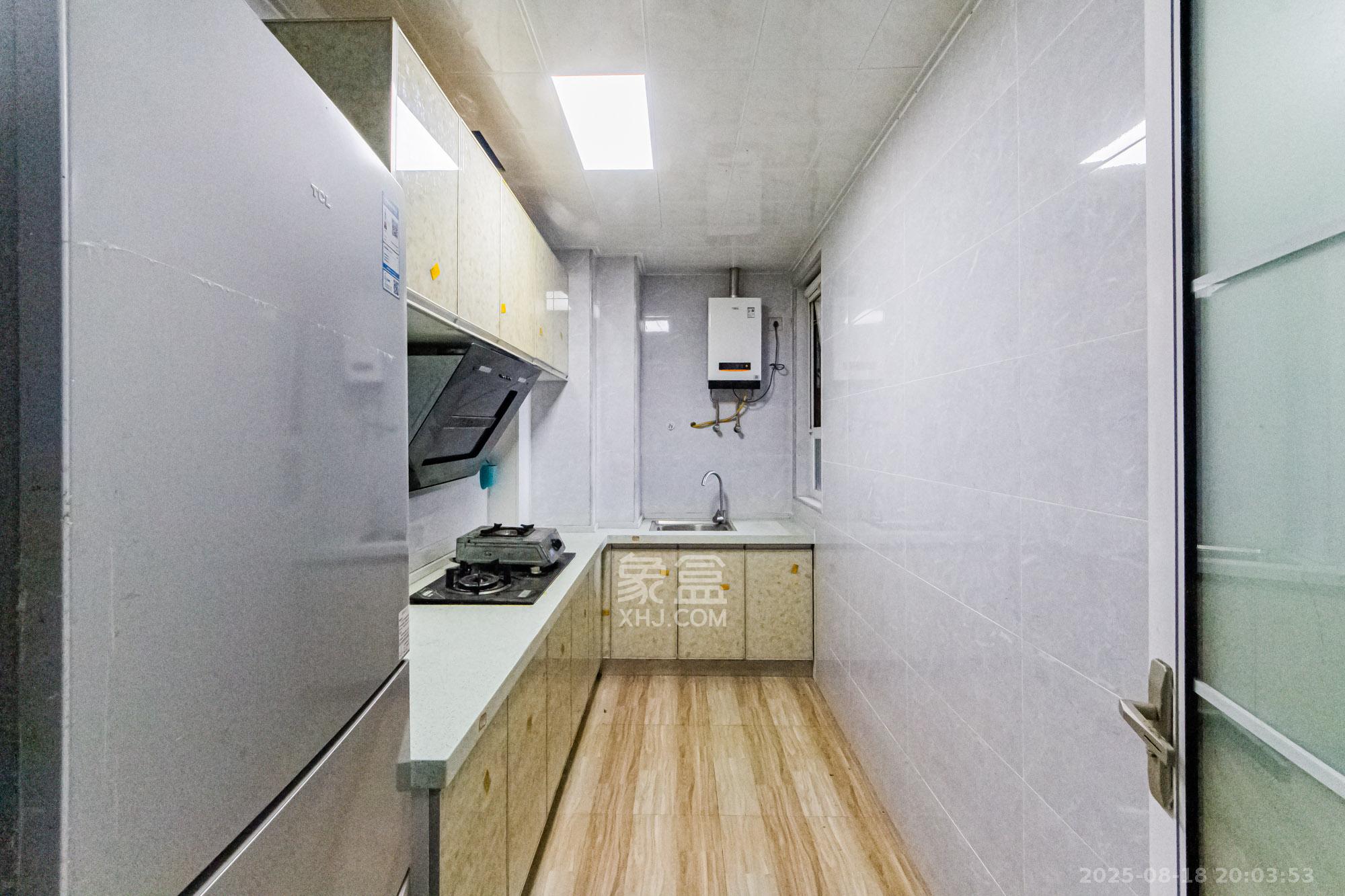 北辰三角洲C2区  3室2厅1卫    115.0万 北辰三角洲C2区  3室2厅1卫    115.0万厨房