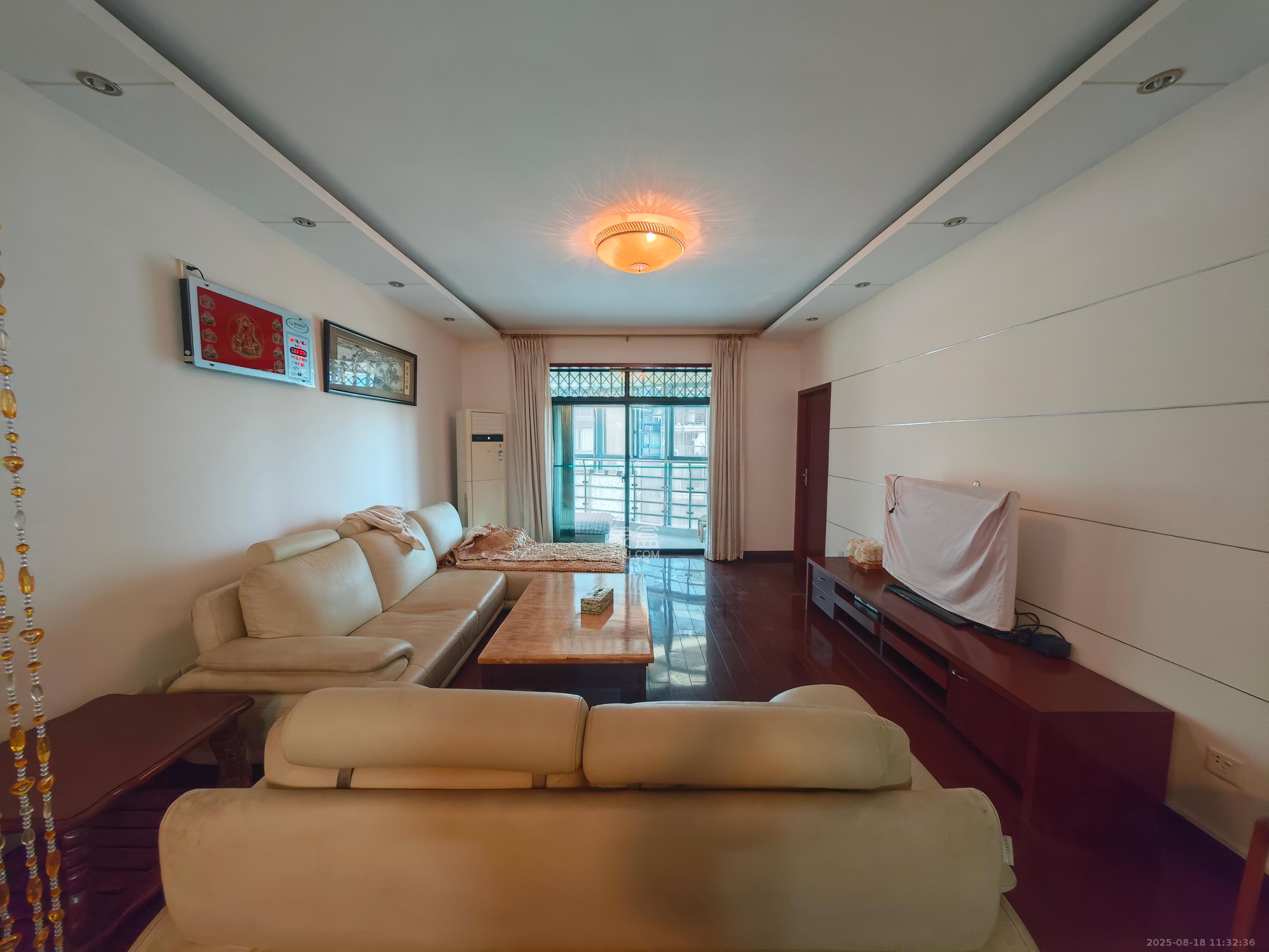 华盛新外滩  3室2厅2卫    3800.0元/月 华盛新外滩  3室2厅2卫    3800.0元/月室内图