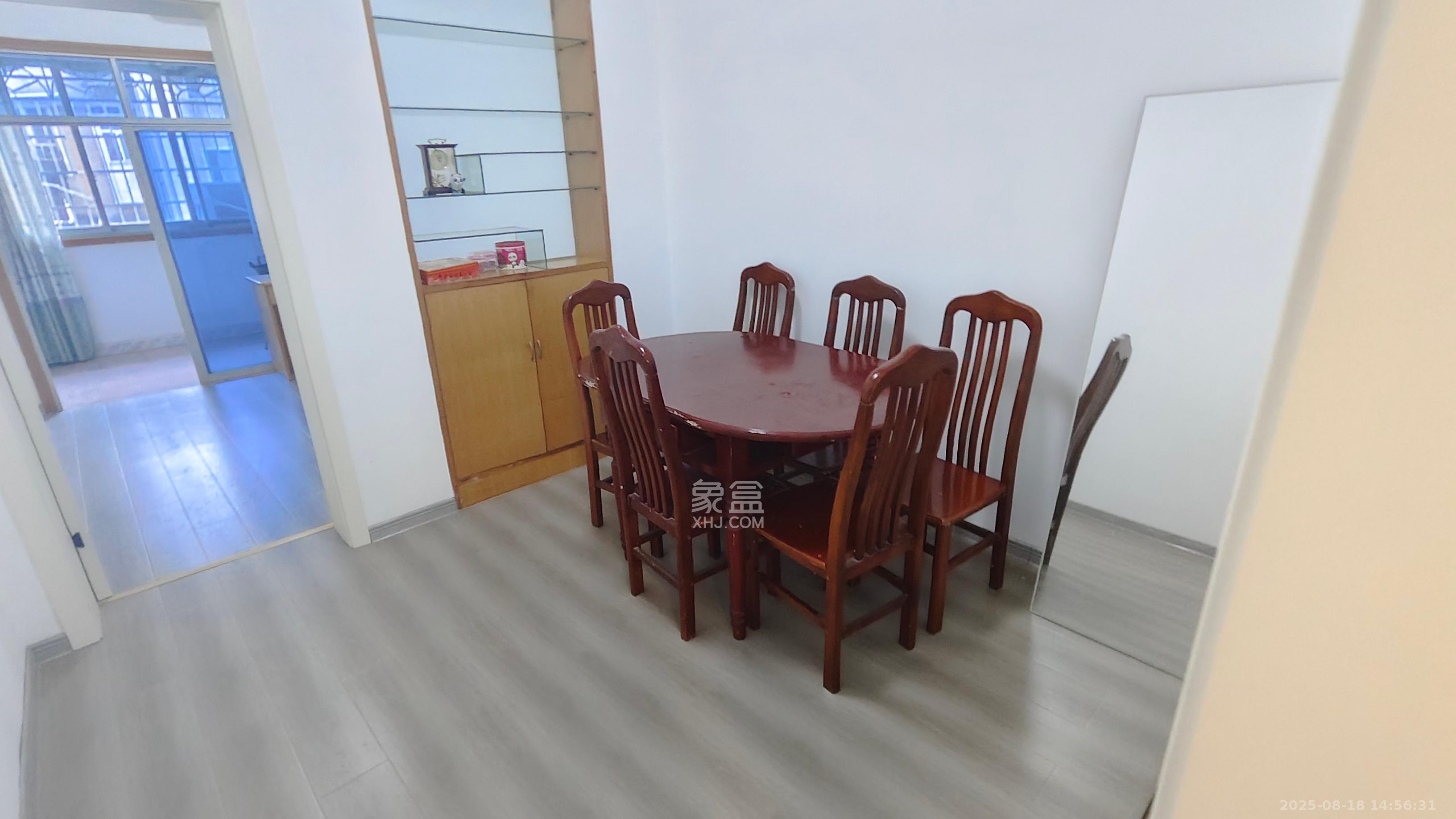 湘仪家园  3室2厅1卫   2100.00元/月室内图