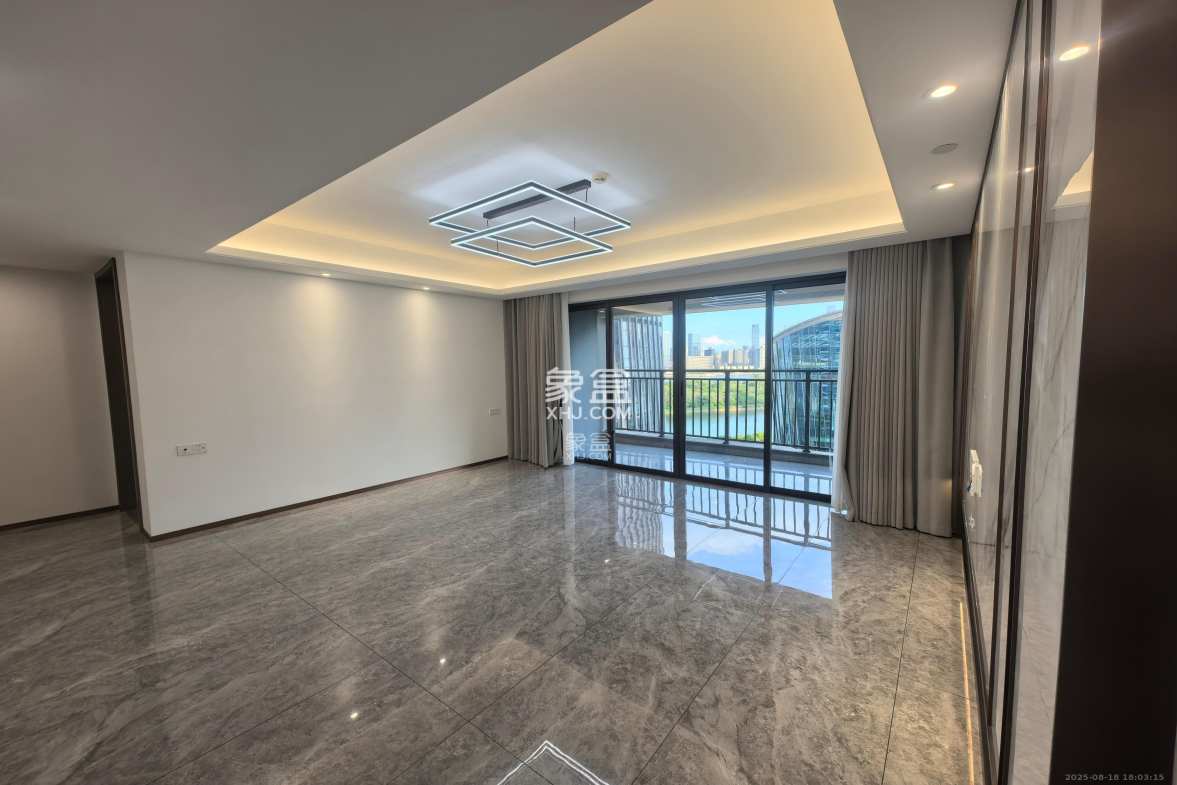 滨江府1913 4室2厅3卫 8500.0元/月 滨江府1913 4室2厅3卫 8500.0元/月室内图