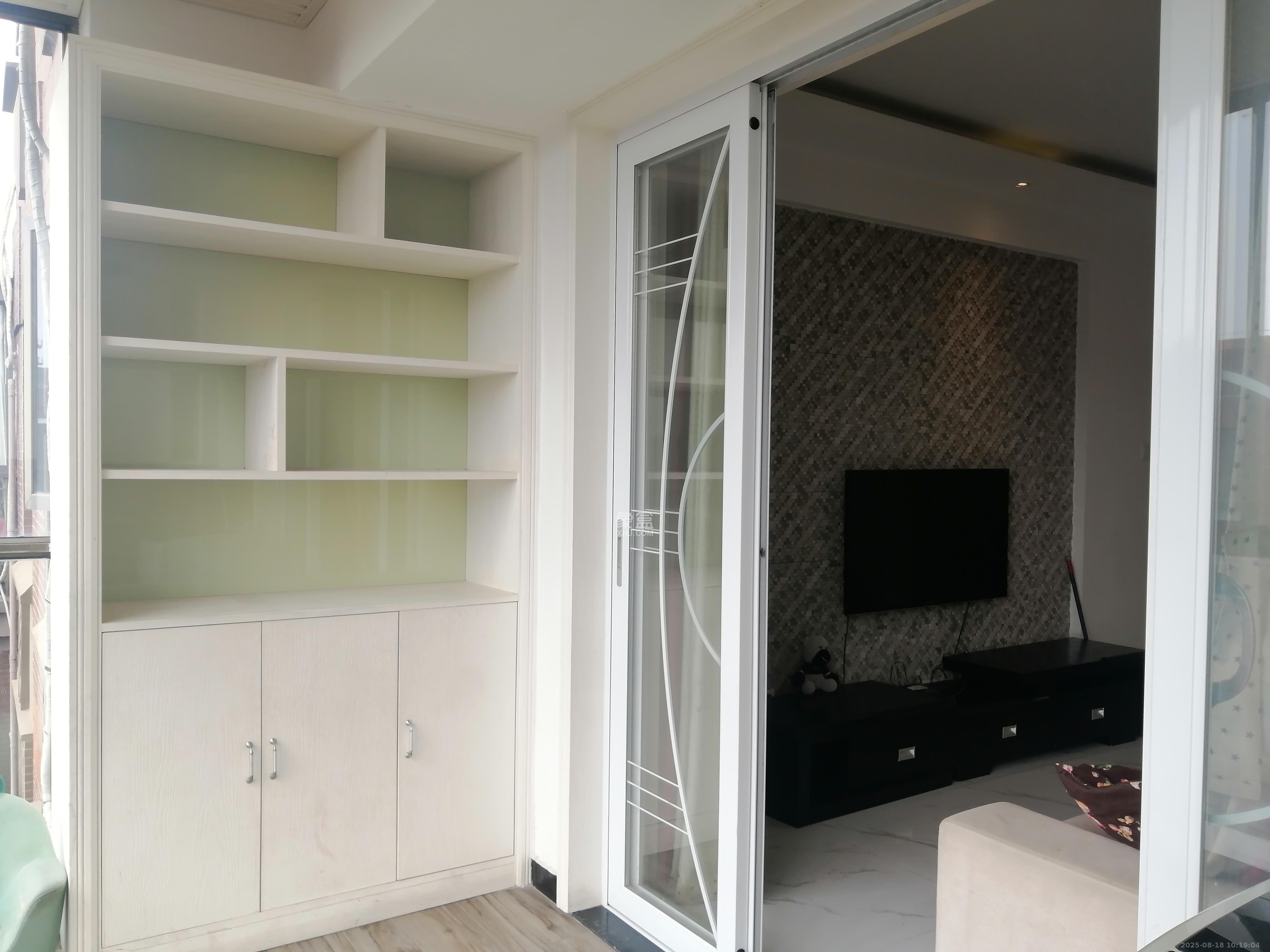 绿地公馆(绿地名邸) 2室2厅2卫 2300.0元/月 绿地公馆(绿地名邸) 2室2厅2卫 2300.0元/月室内图