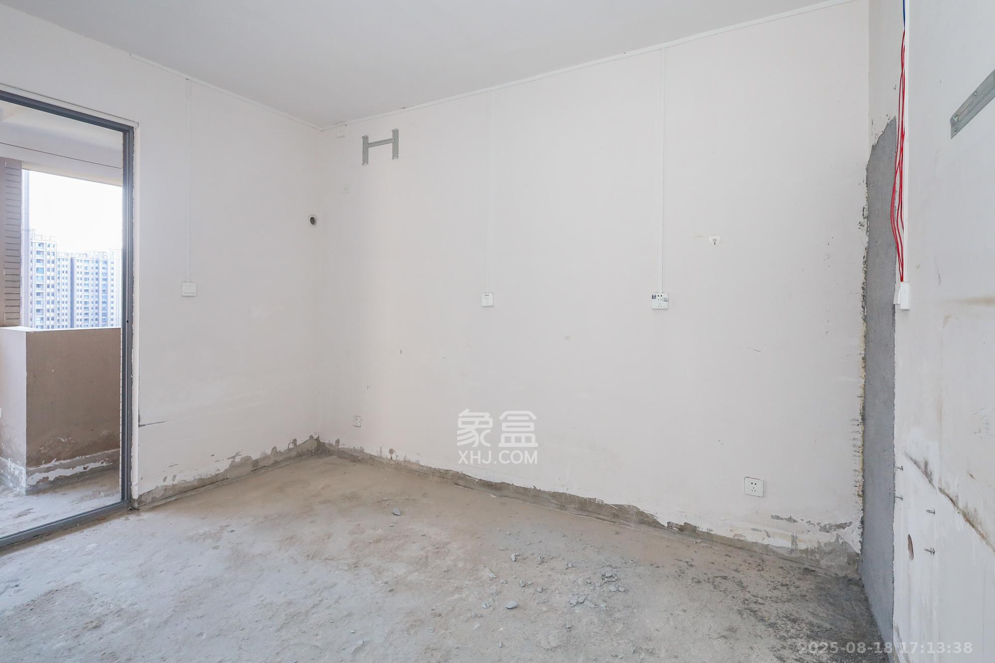 八方小区C区  3室2厅2卫    380.0万 八方小区C区  3室2厅2卫    380.0万卧室