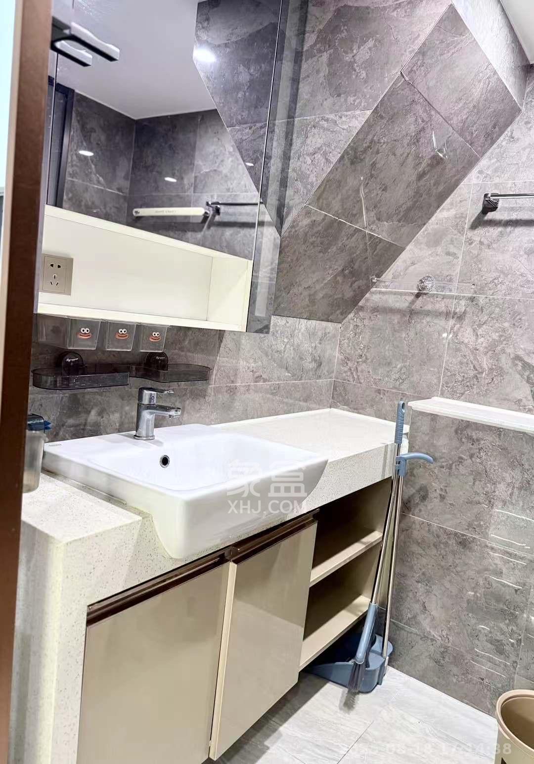 华远华时代 2室1厅1卫 3800.0元/月 华远华时代 2室1厅1卫 3800.0元/月室内图