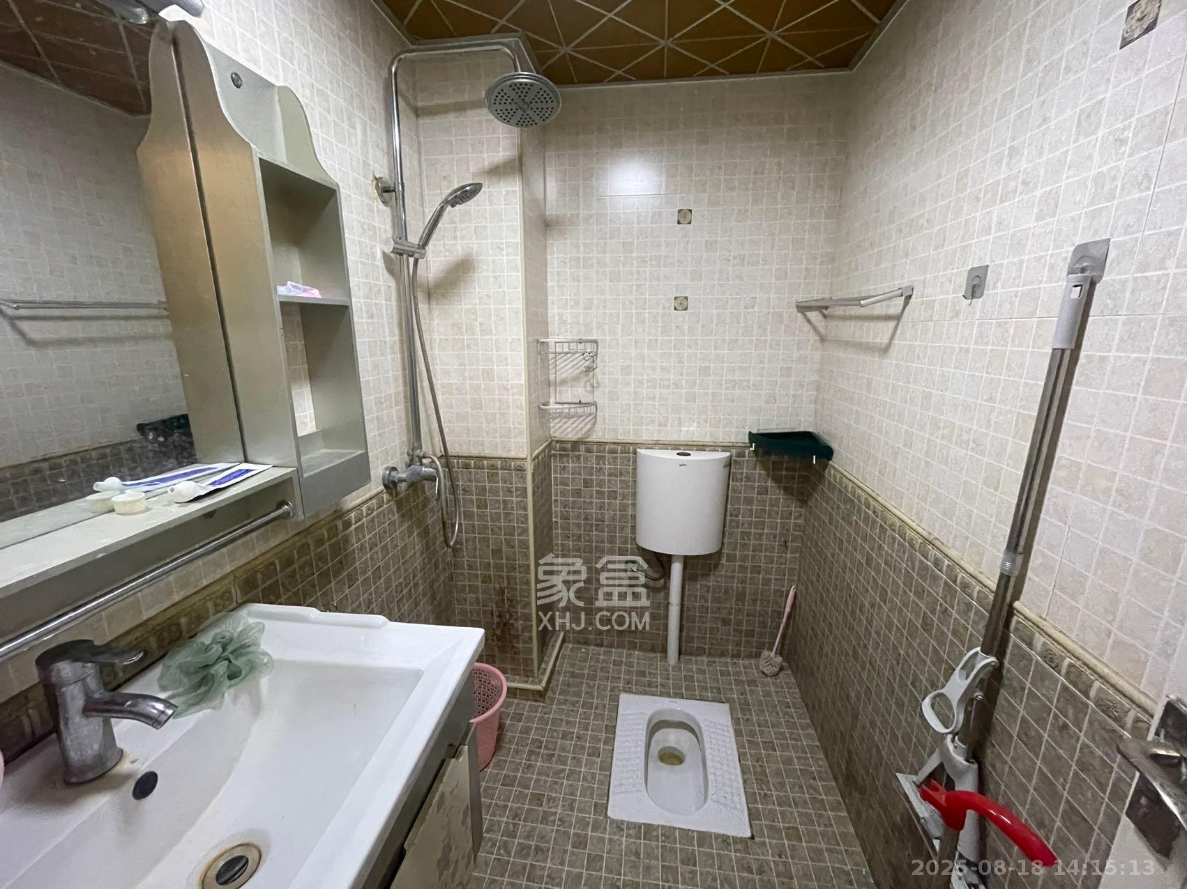 中城丽景香山园 1室1厅1卫 1750.0元/月 中城丽景香山园 1室1厅1卫 1750.0元/月室内图