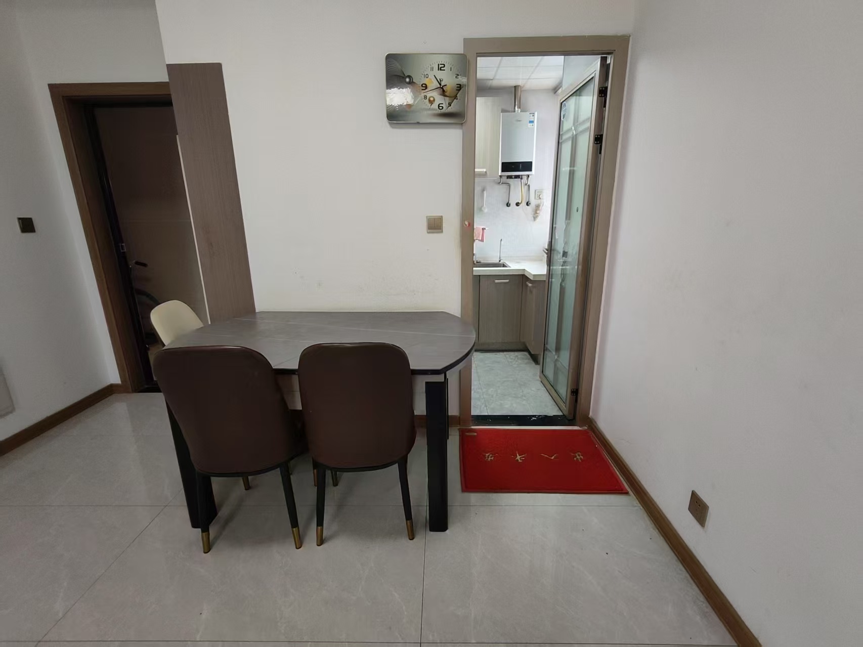 保利香槟国际  2室2厅1卫    1280.0元/月 保利香槟国际  2室2厅1卫    1280.0元/月