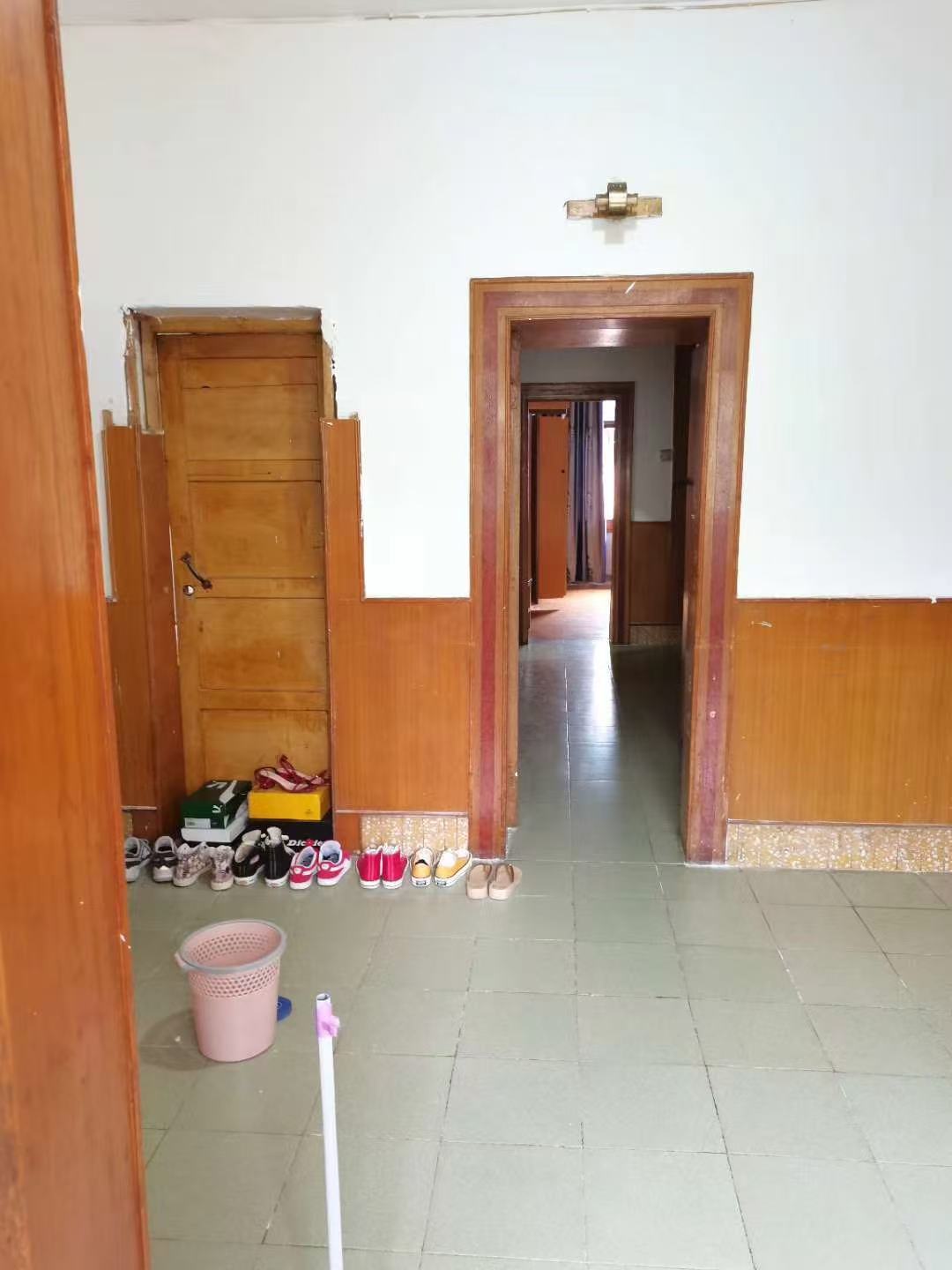 同心园小区  3室2厅1卫    20.0万 同心园小区  3室2厅1卫    20.0万客厅