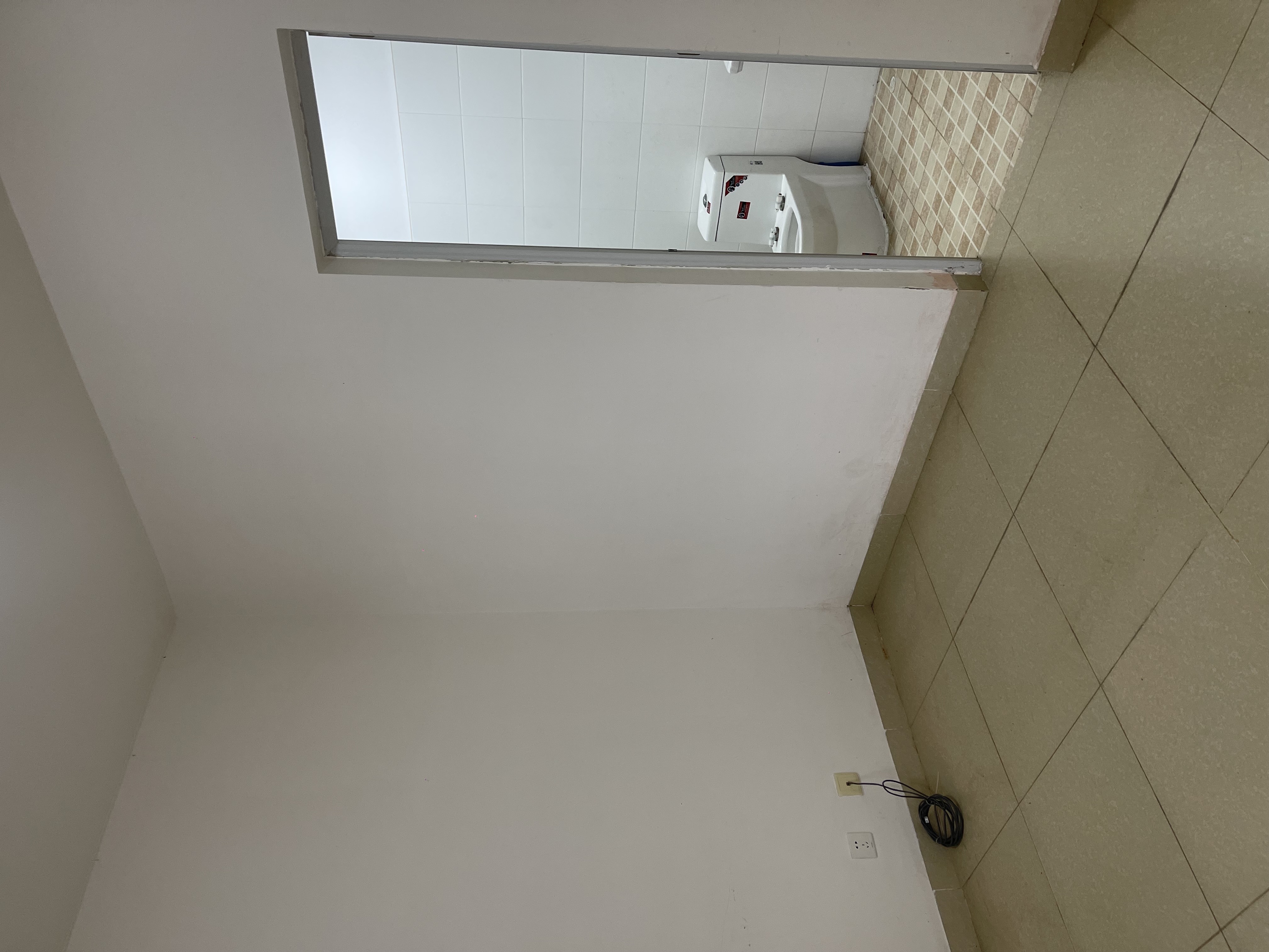 盛贤景都 3室2厅2卫 2200.0元/月 盛贤景都 3室2厅2卫 2200.0元/月室内图