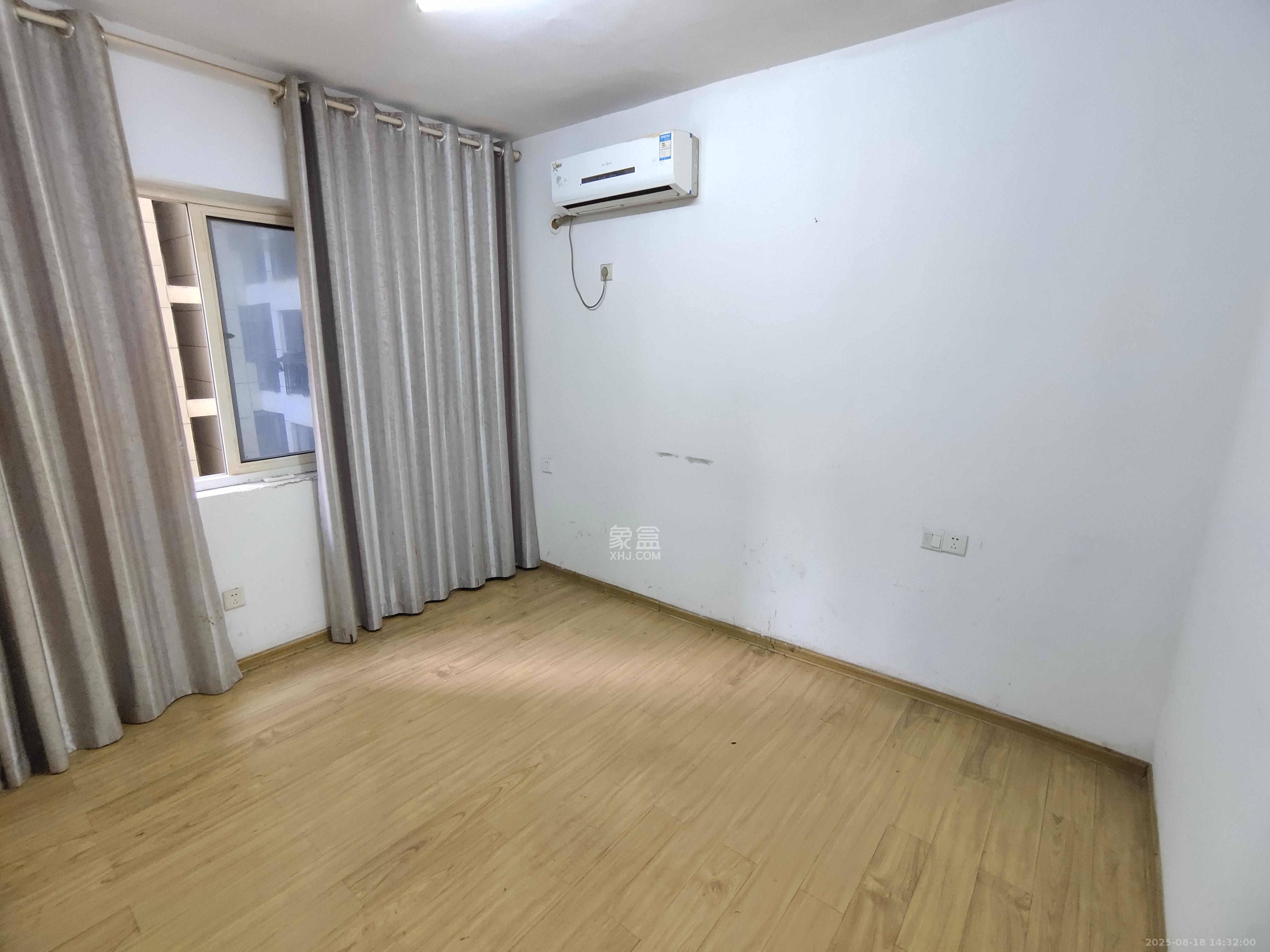 三重星都心 3室2厅1卫 2700.0元/月 三重星都心 3室2厅1卫 2700.0元/月室内图