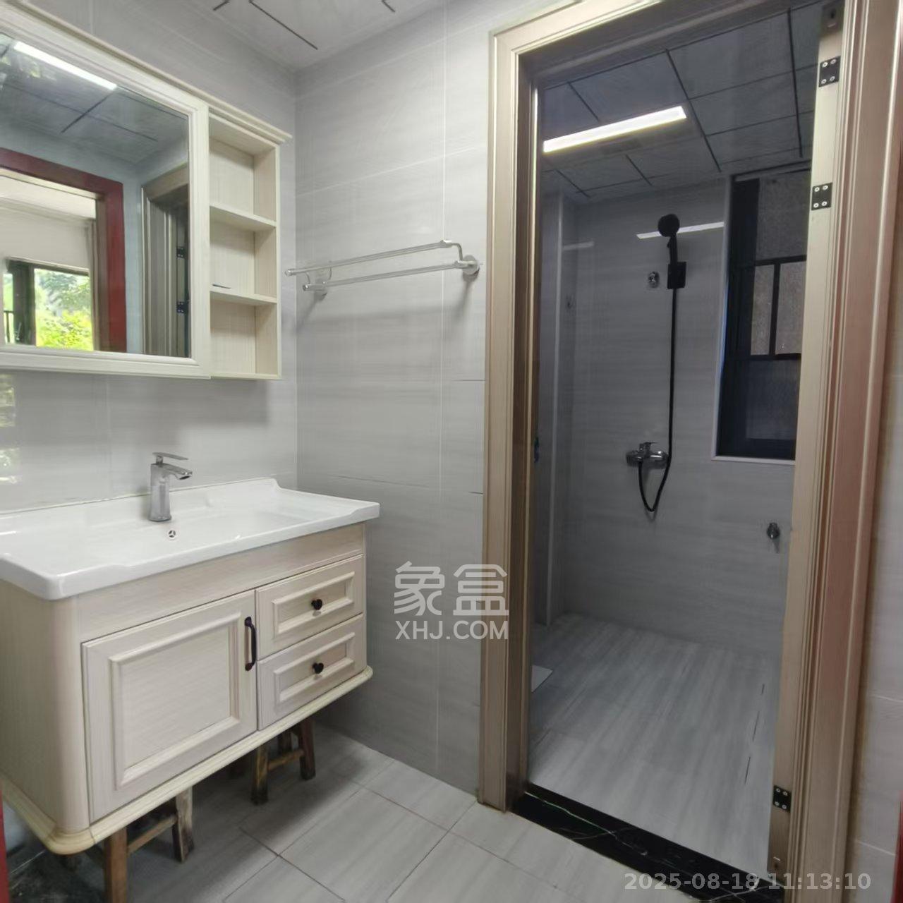 中建悦和城  3室2厅2卫    2500.0元/月 中建悦和城  3室2厅2卫    2500.0元/月室内图