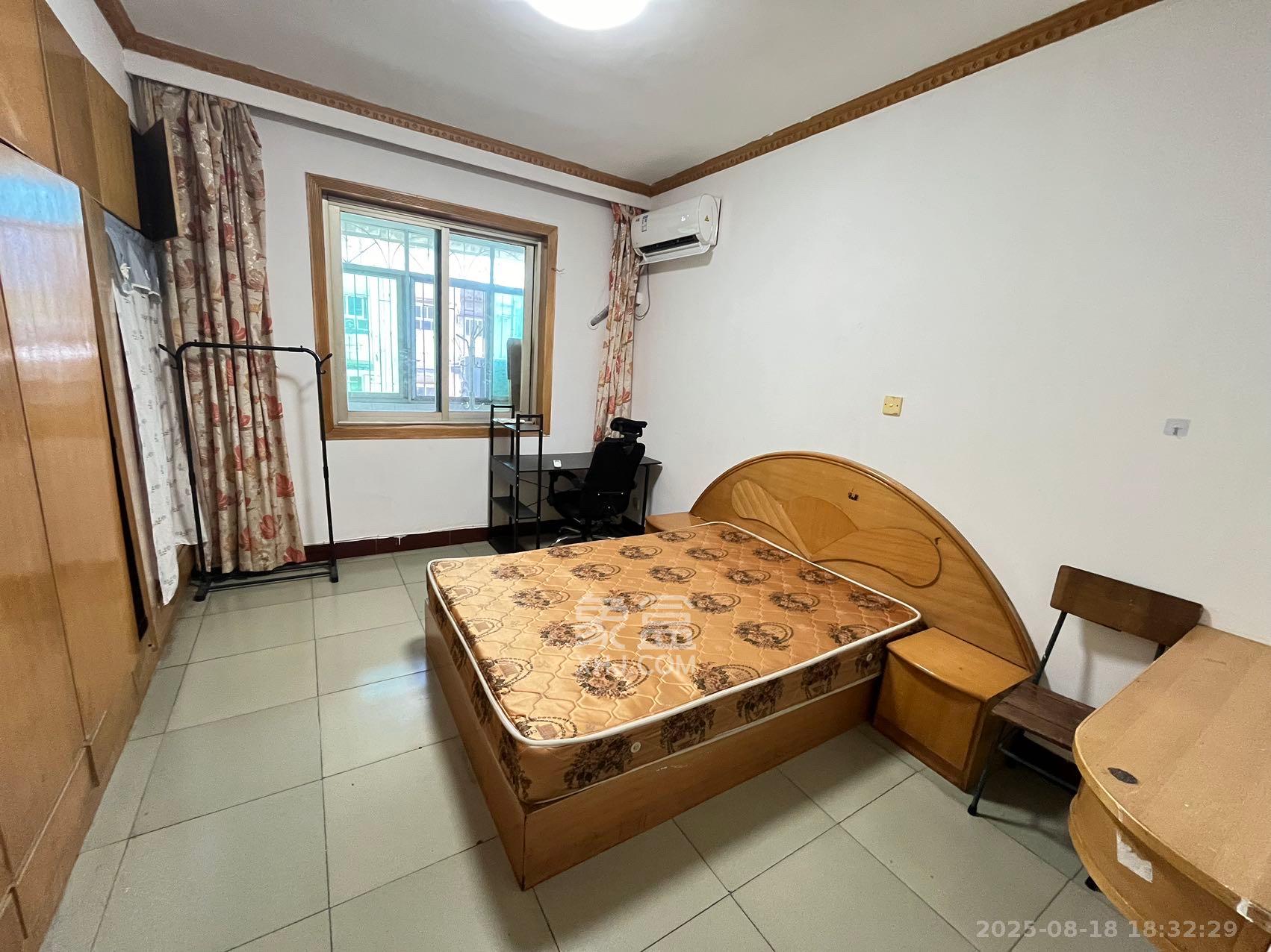 省六运公司宿舍 2室2厅1卫 1850.0元/月 省六运公司宿舍 2室2厅1卫 1850.0元/月室内图