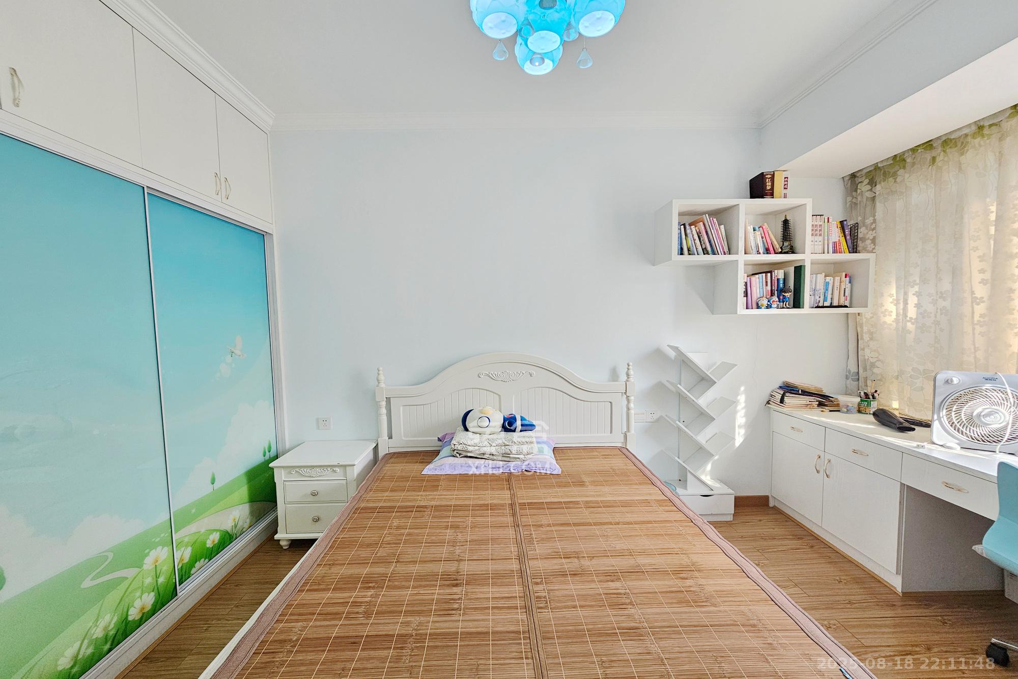 新华都万家城 3室2厅2卫 119.8万 新华都万家城 3室2厅2卫 119.8万卧室