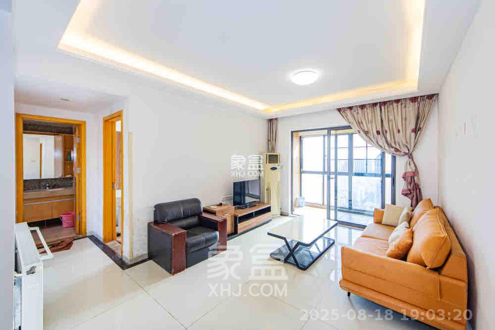 珠江郦城薰衣道  3室2厅1卫    2200.0元/月室内图