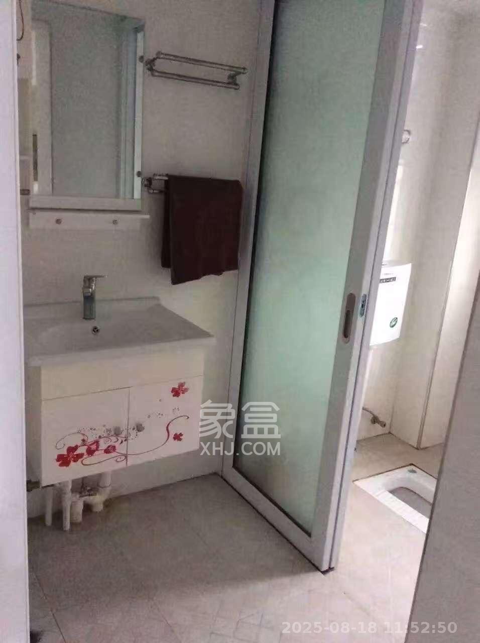 先锋新宇  2室2厅1卫   1700.00元/月室内图