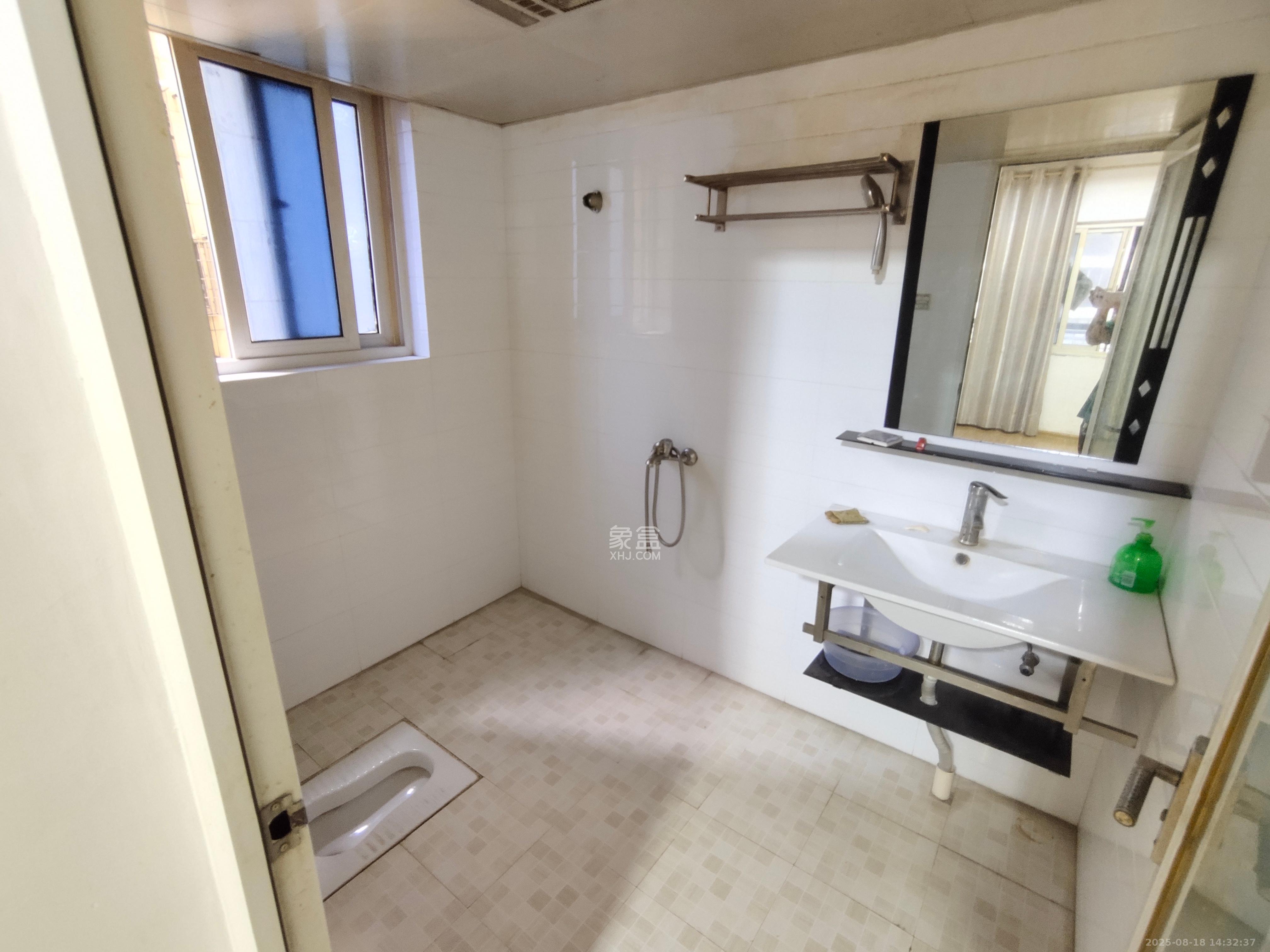 三重星都心 3室2厅1卫 2700.0元/月 三重星都心 3室2厅1卫 2700.0元/月室内图