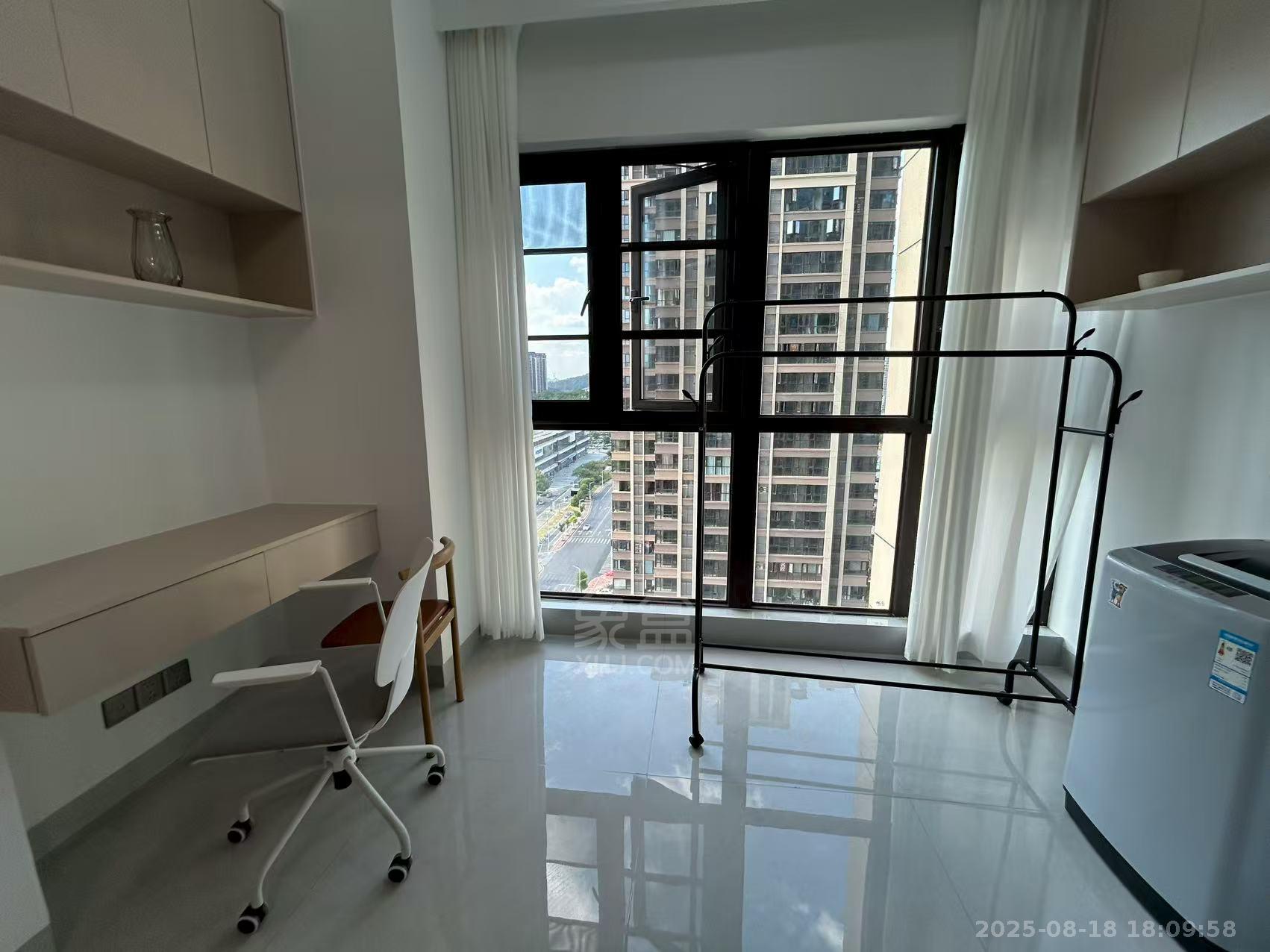 华晨神农湾 1室1厅1卫 2100.0元/月 华晨神农湾 1室1厅1卫 2100.0元/月室内图