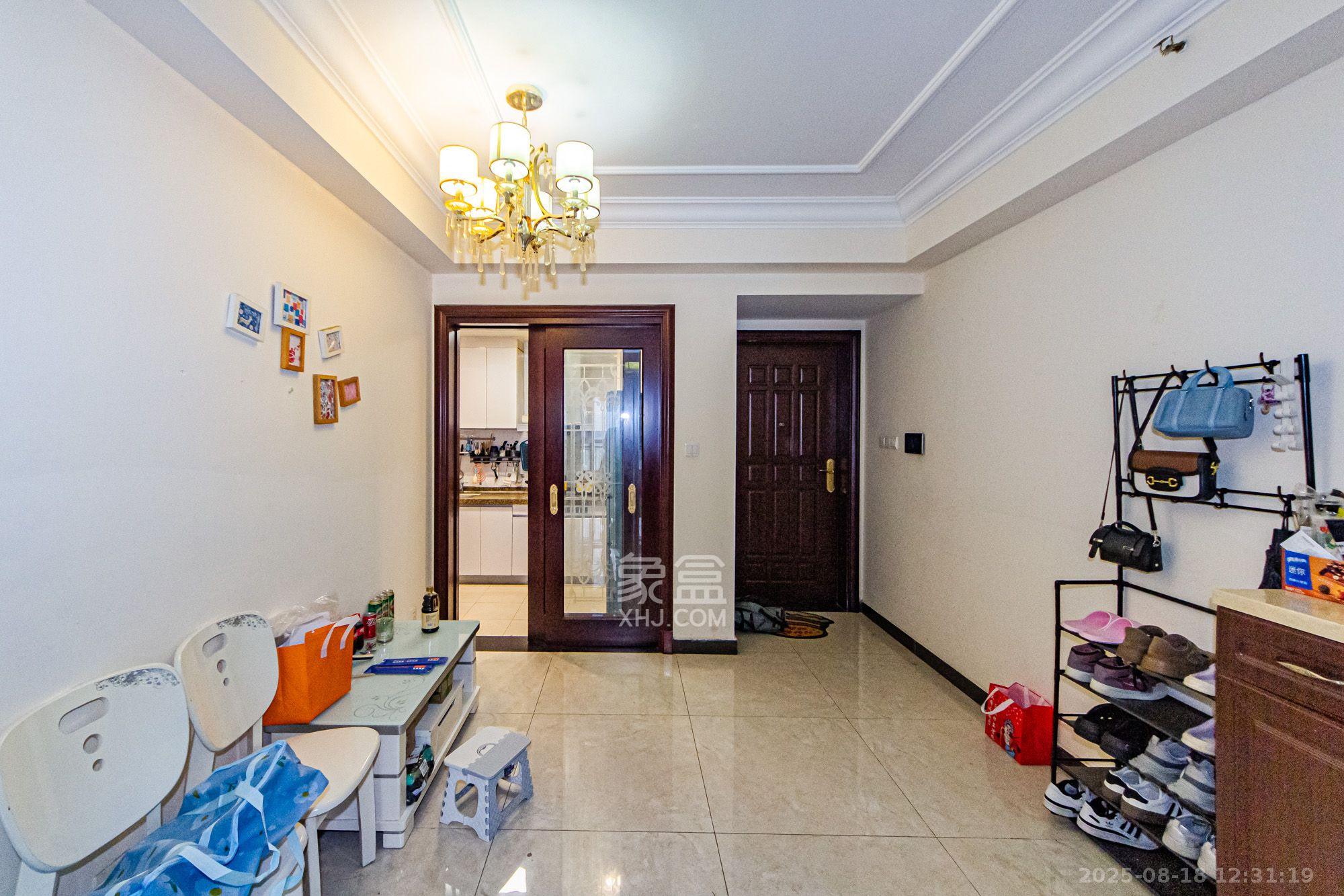 恒大御景半岛锦绣苑 3室2厅1卫 2600.0元/月 恒大御景半岛锦绣苑 3室2厅1卫 2600.0元/月室内图