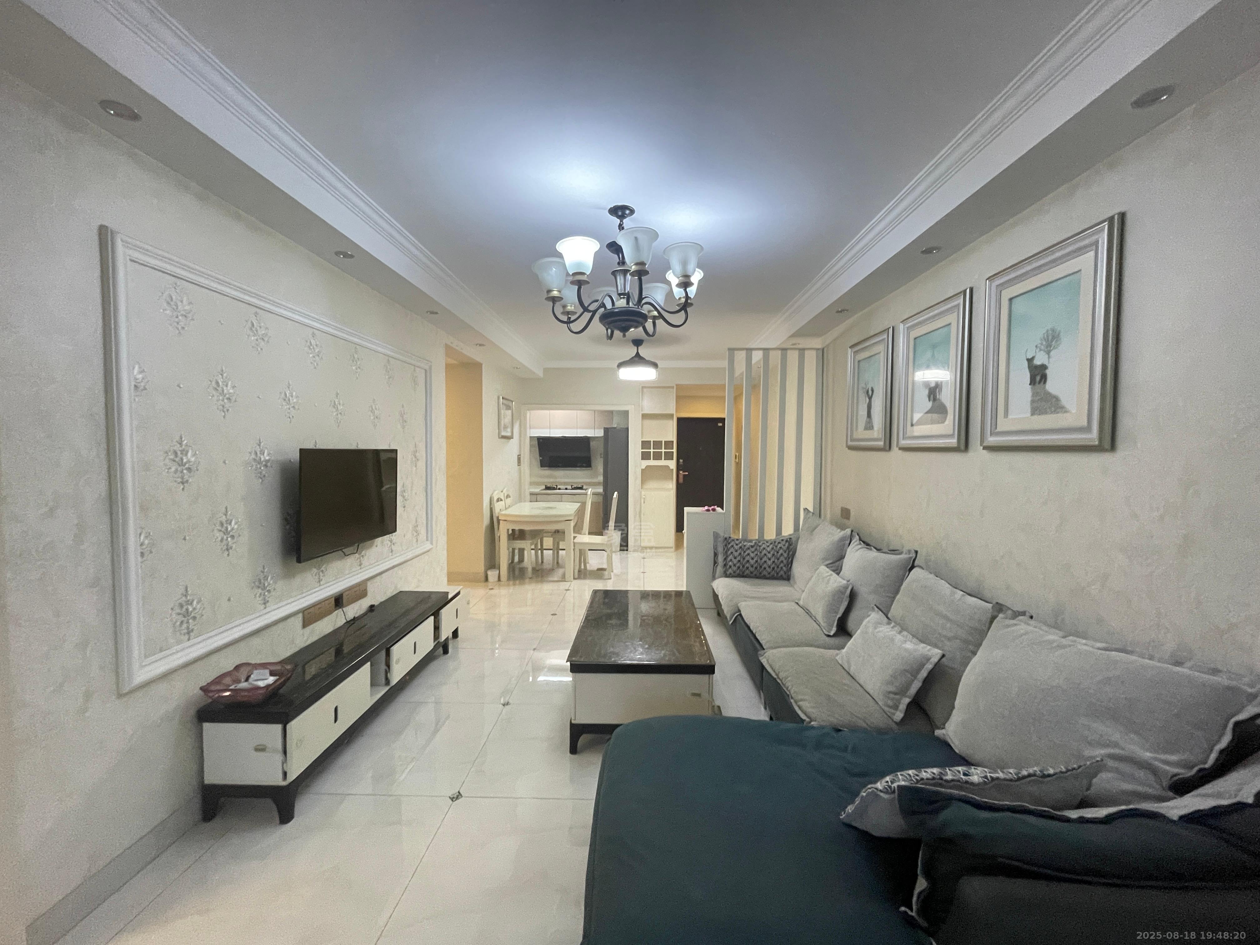 蓝溪谷 2室2厅1卫 2000.0元/月 蓝溪谷 2室2厅1卫 2000.0元/月室内图