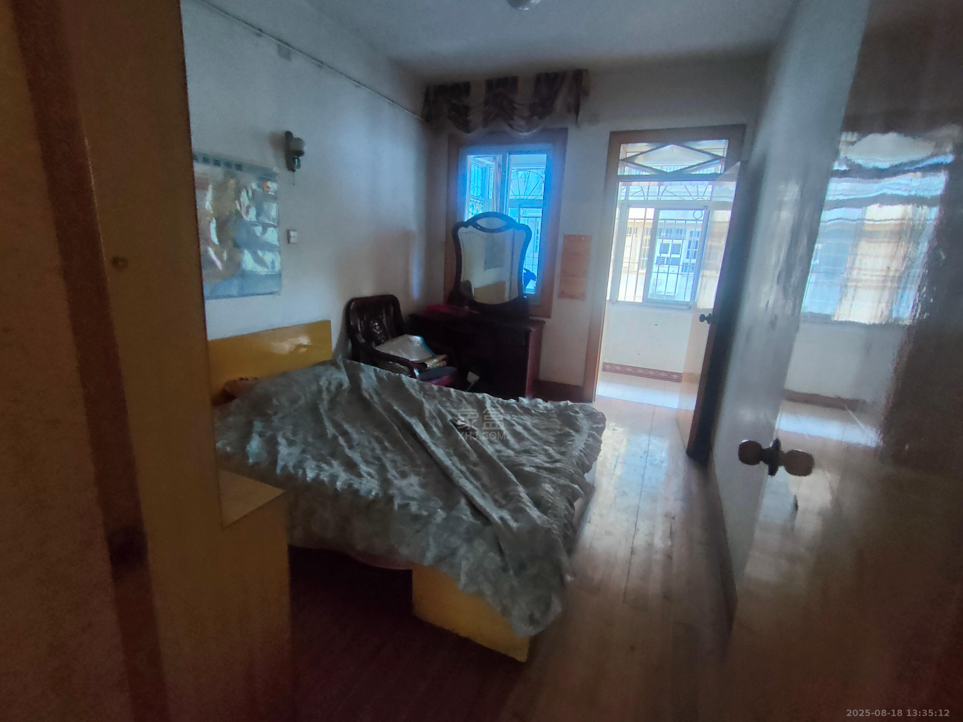 耀华新村  3室2厅1卫   1500.00元/月室内图
