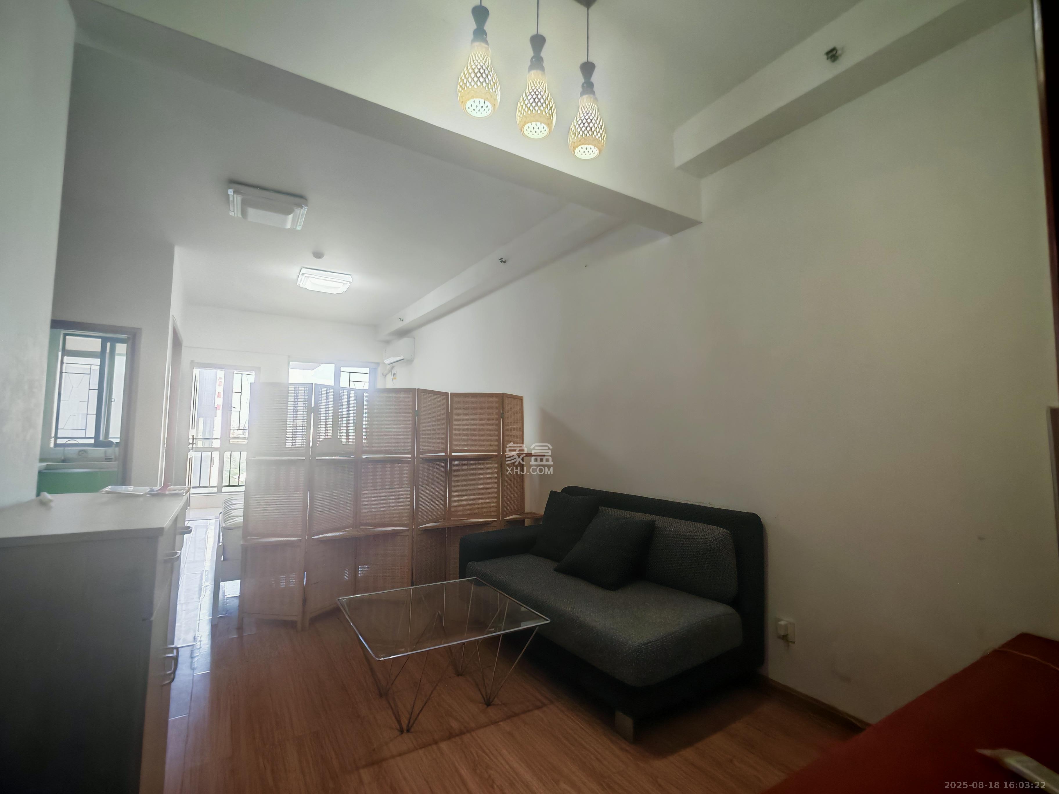 万博汇 1室1厅1卫 1600.0元/月 万博汇 1室1厅1卫 1600.0元/月室内图