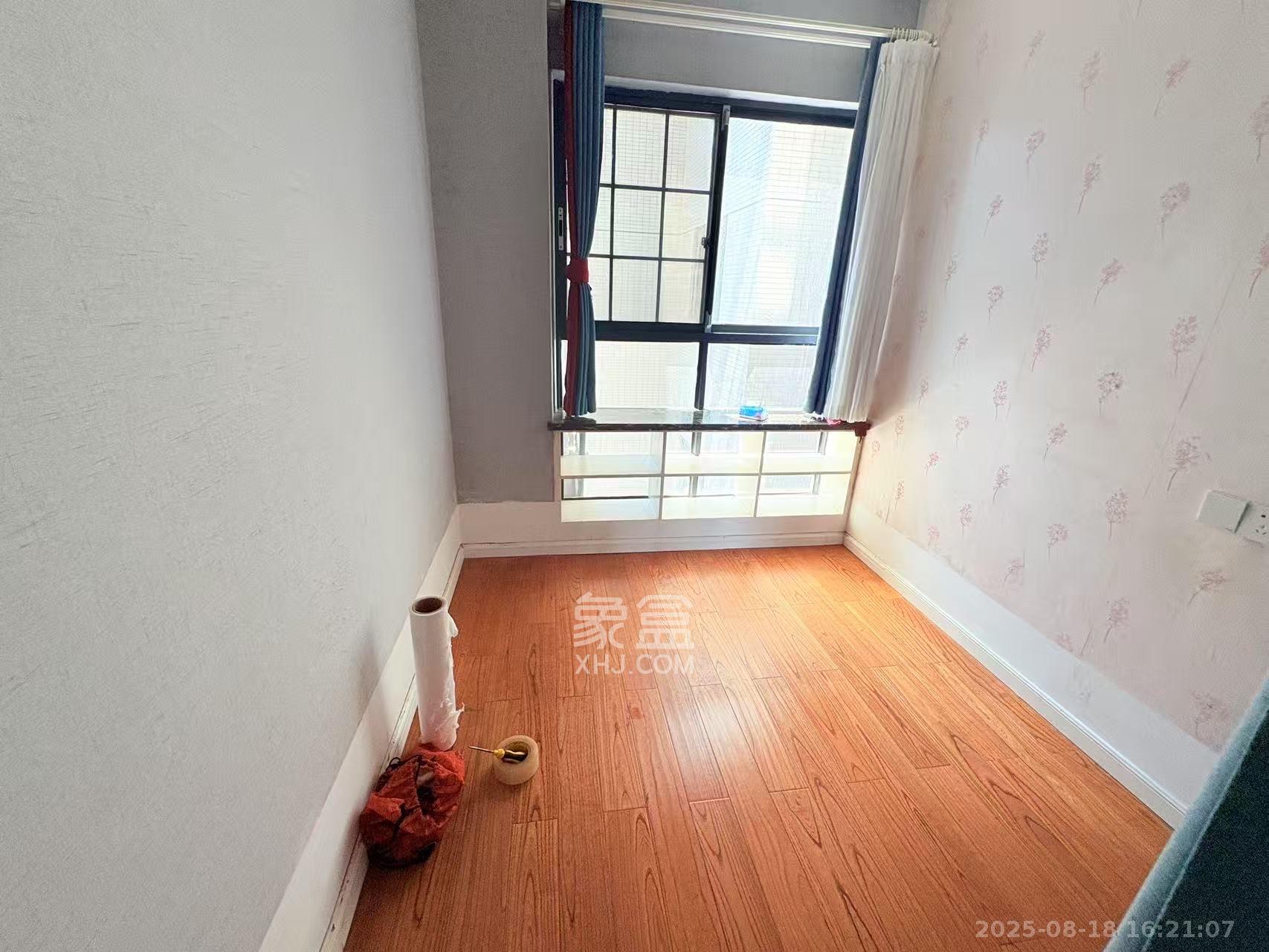 恒基凯旋门三期  4室2厅2卫    4400.0元/月 恒基凯旋门三期  4室2厅2卫    4400.0元/月室内图