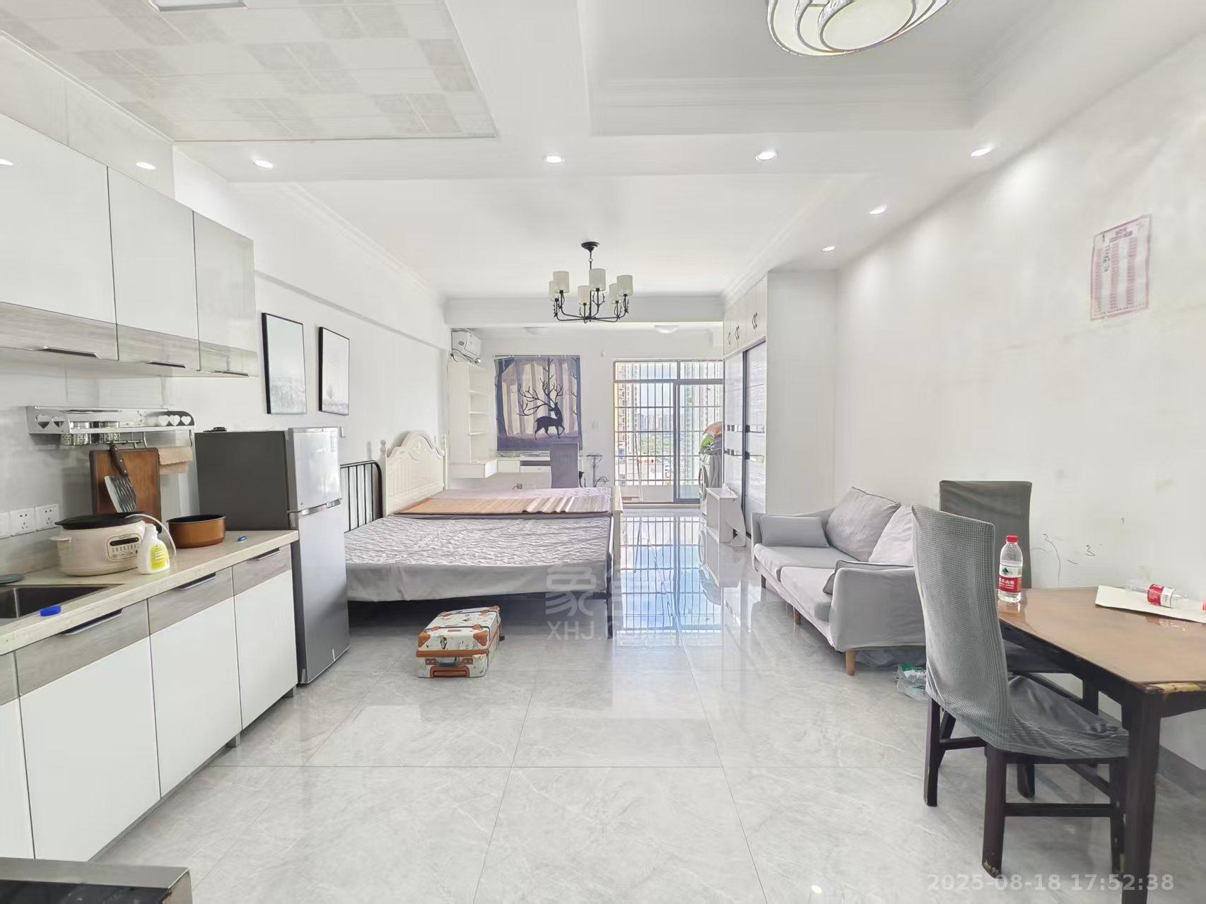 圣华名城建设北路110号 1室1厅1卫 900.0元/月 圣华名城建设北路110号 1室1厅1卫 900.0元/月室内图