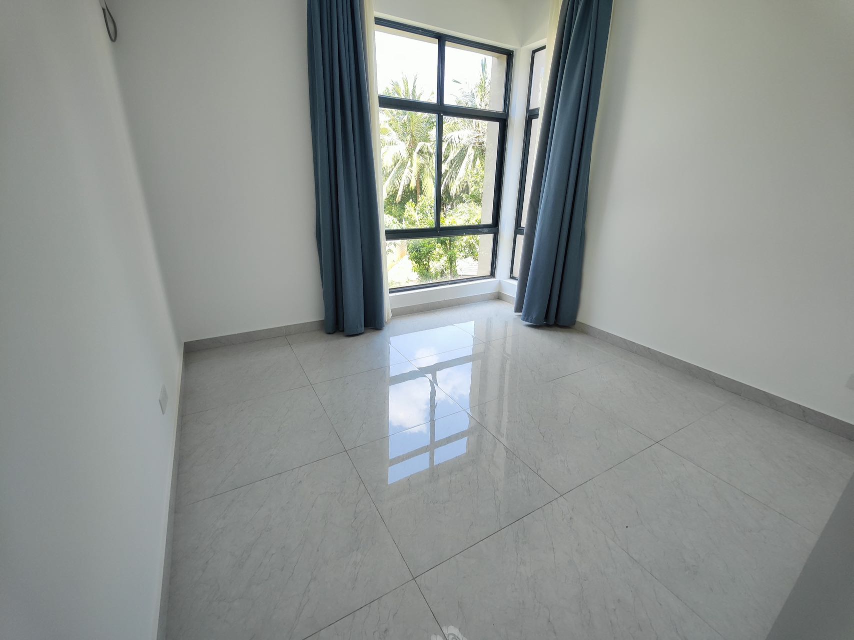 万花坊铂金公馆别墅 5室2厅4卫 16000.0元/月 万花坊铂金公馆别墅 5室2厅4卫 16000.0元/月室内图