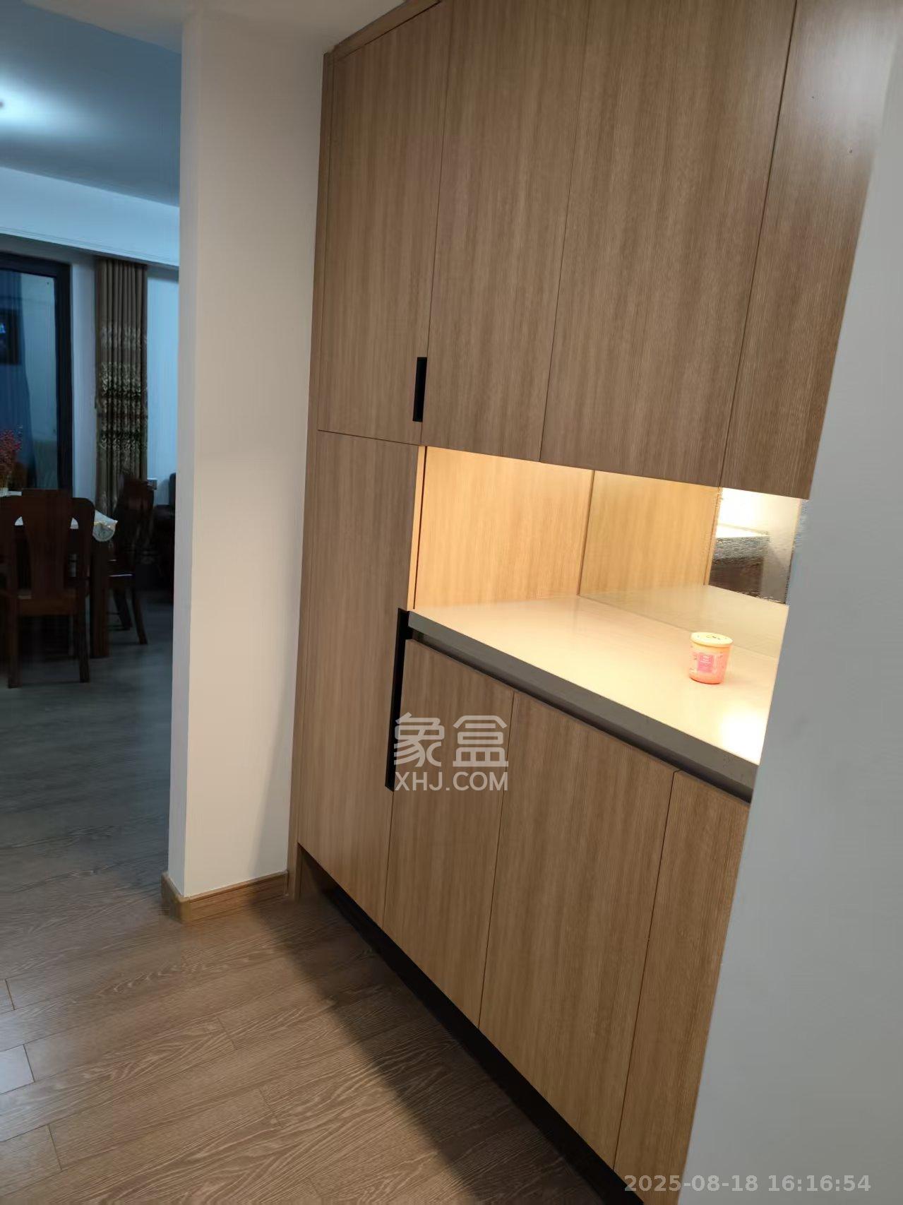 澳海澜庭  3室2厅2卫   1900.00元/月室内图