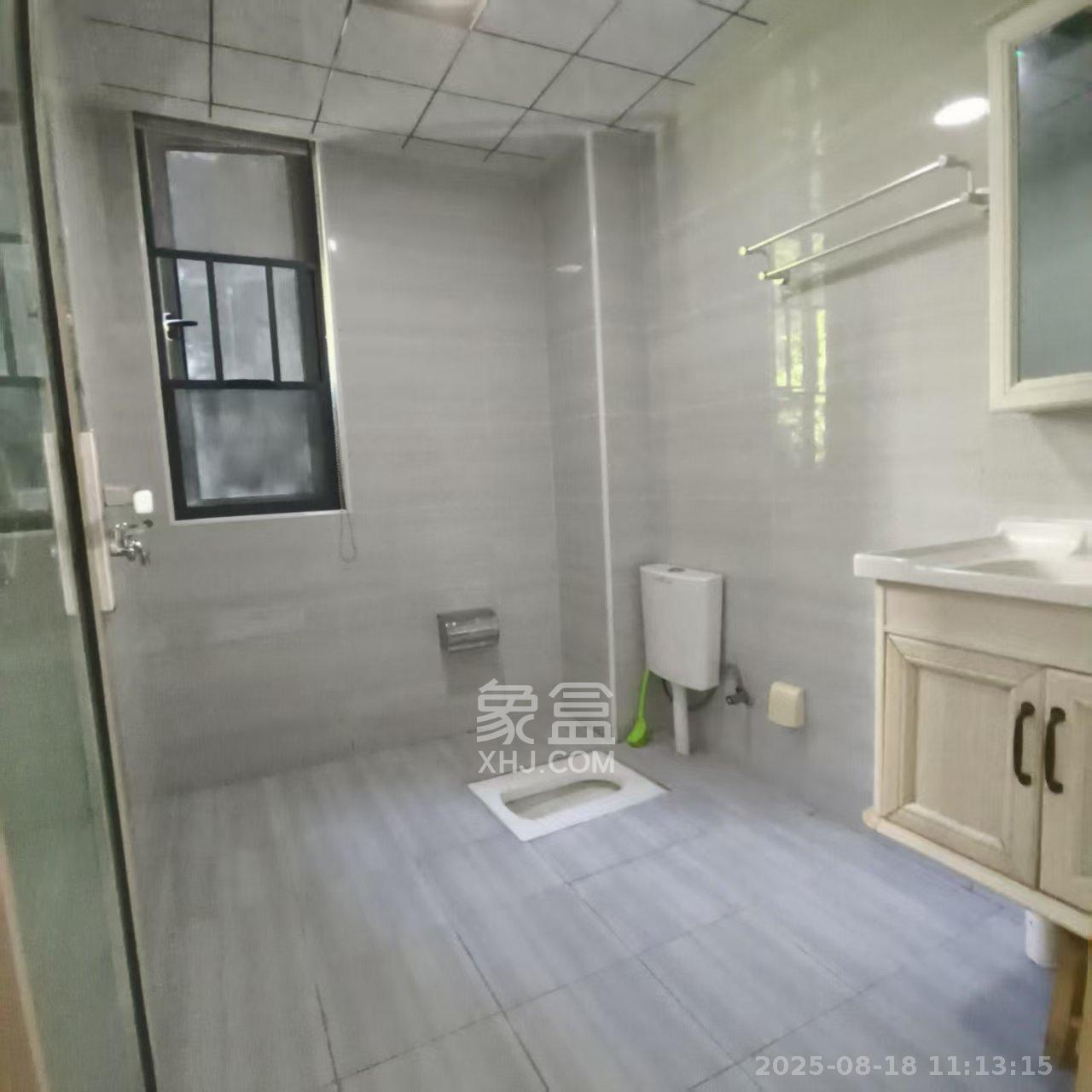 中建悦和城  3室2厅2卫    2500.0元/月 中建悦和城  3室2厅2卫    2500.0元/月室内图