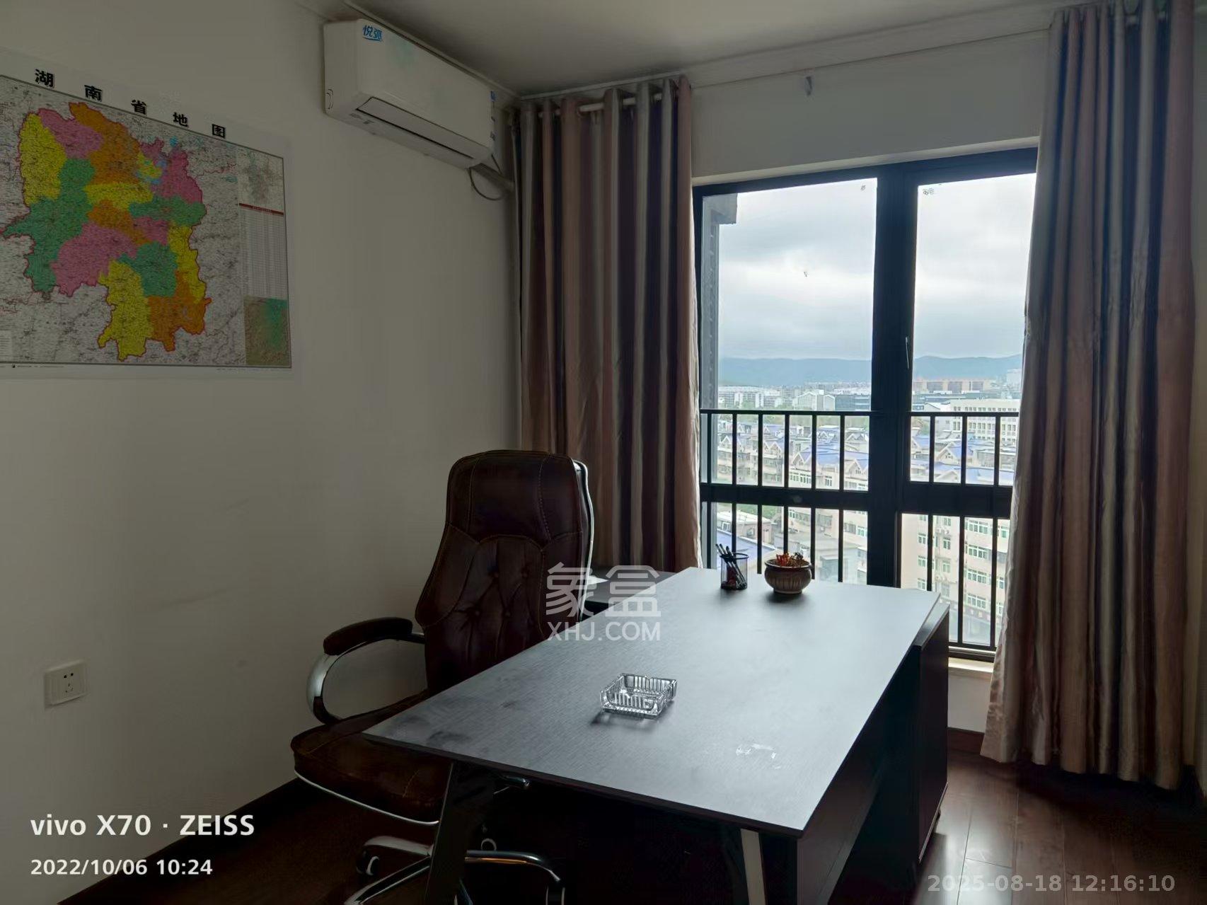 万科金域缇香  4室2厅2卫    4000.0元/月 万科金域缇香  4室2厅2卫    4000.0元/月室内图