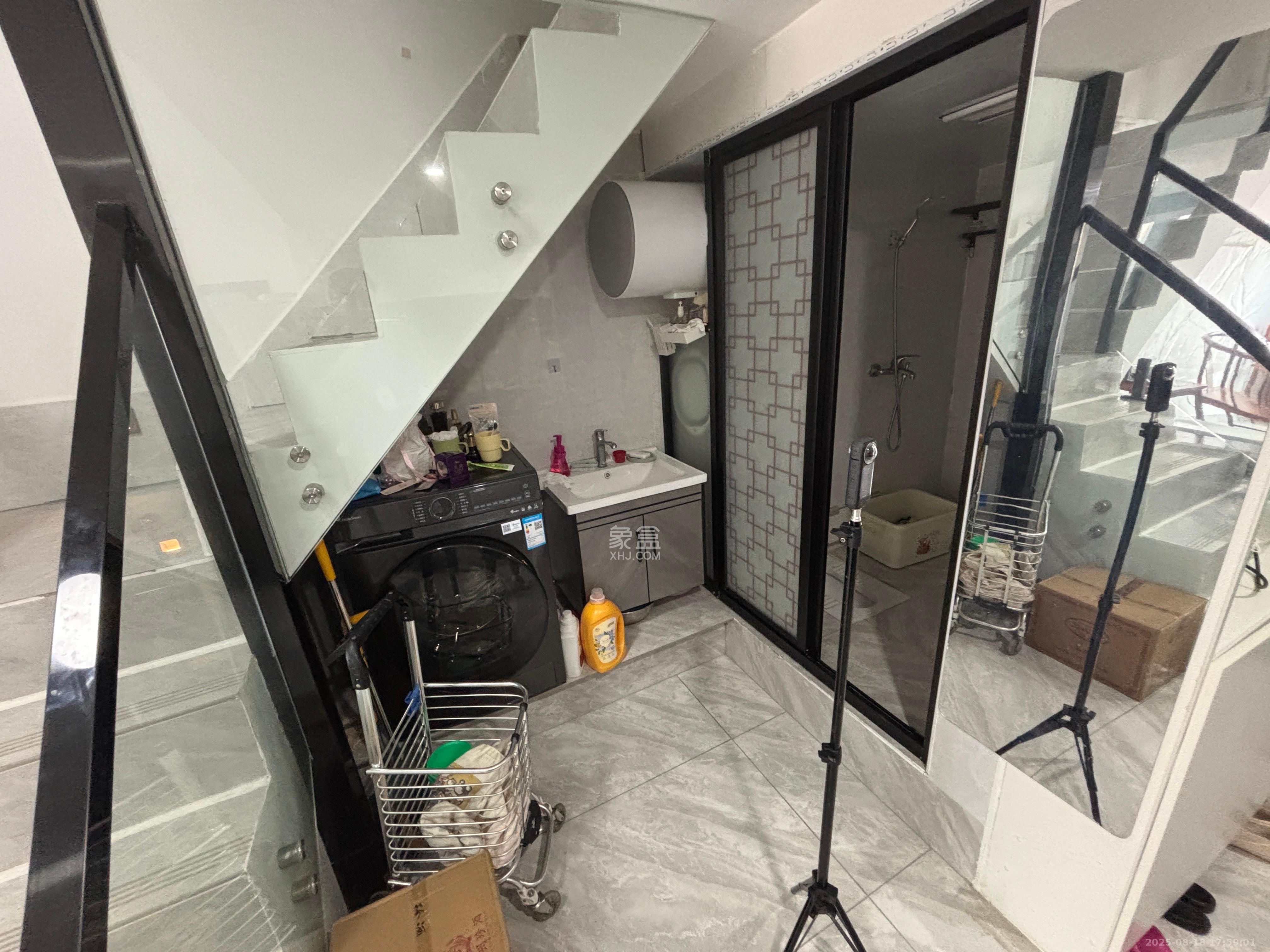 中国铁建梅溪青秀三期 2室1厅1卫 2500.0元/月 中国铁建梅溪青秀三期 2室1厅1卫 2500.0元/月室内图