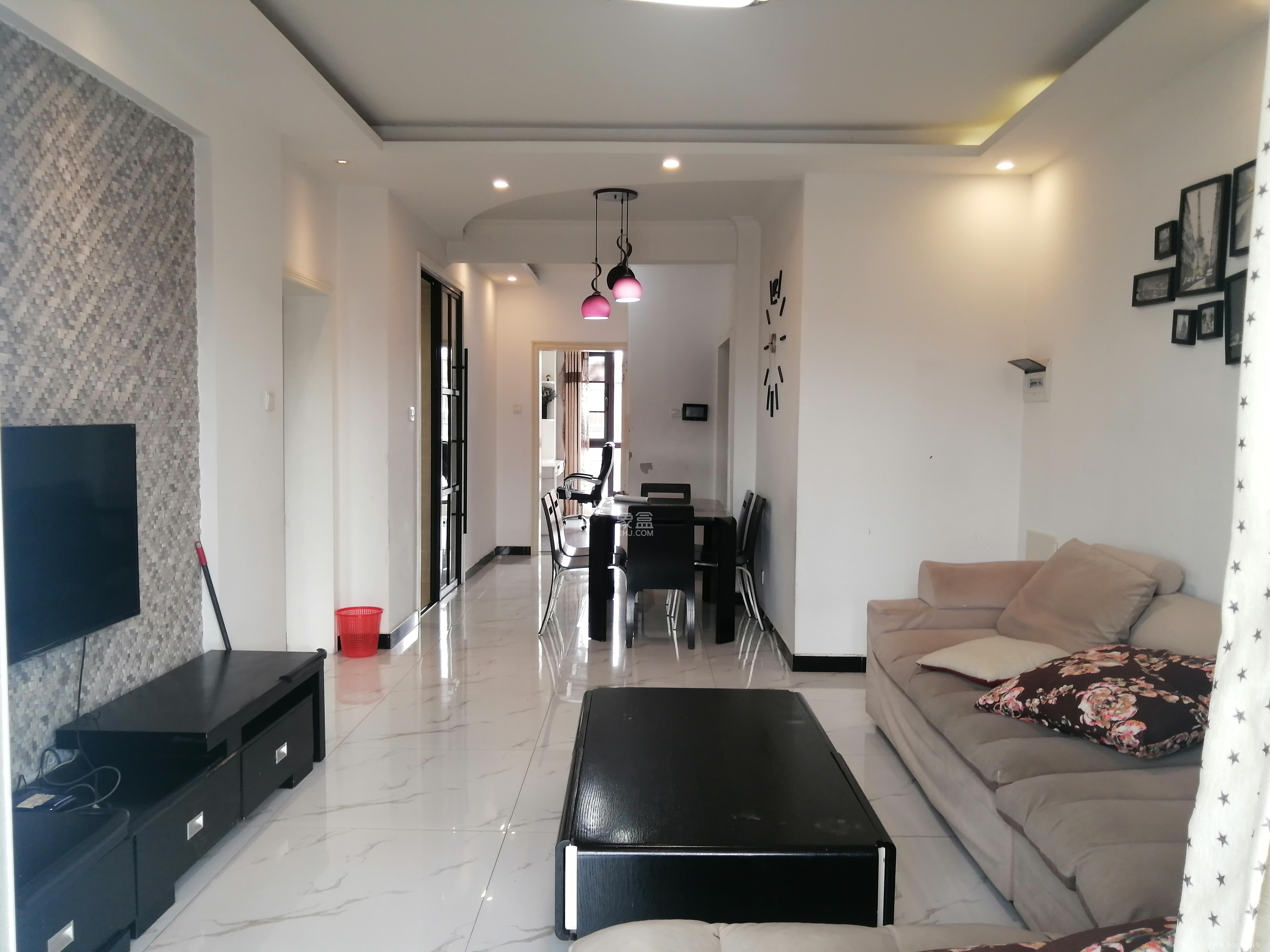 绿地公馆(绿地名邸) 2室2厅2卫 2300.0元/月 绿地公馆(绿地名邸) 2室2厅2卫 2300.0元/月户型图