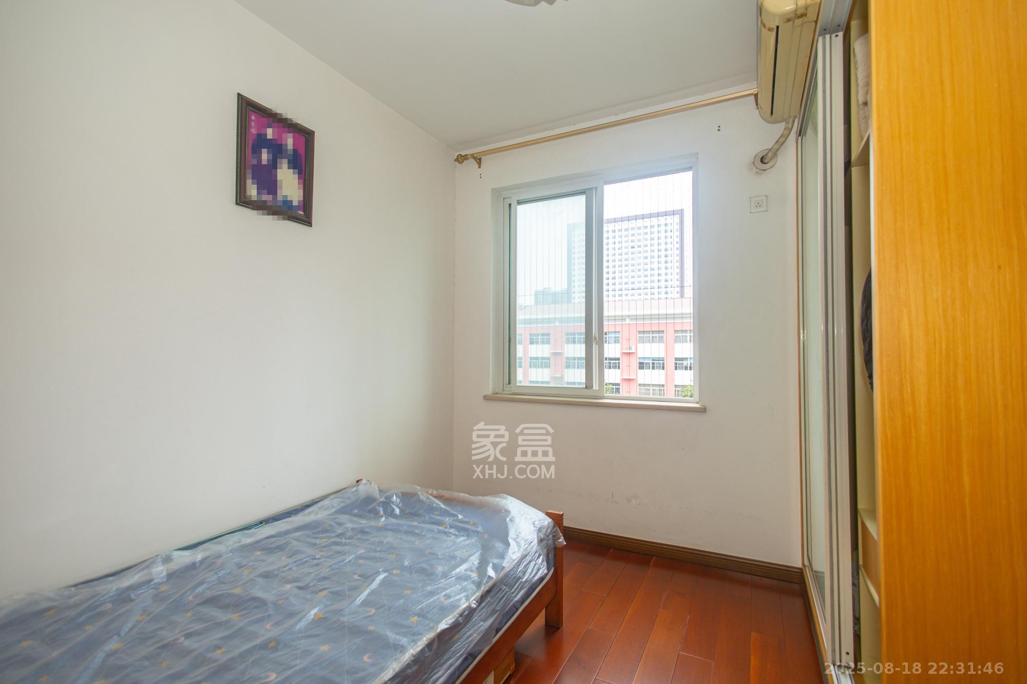 筑梦园 3室2厅2卫 75.0万 筑梦园 3室2厅2卫 75.0万卧室