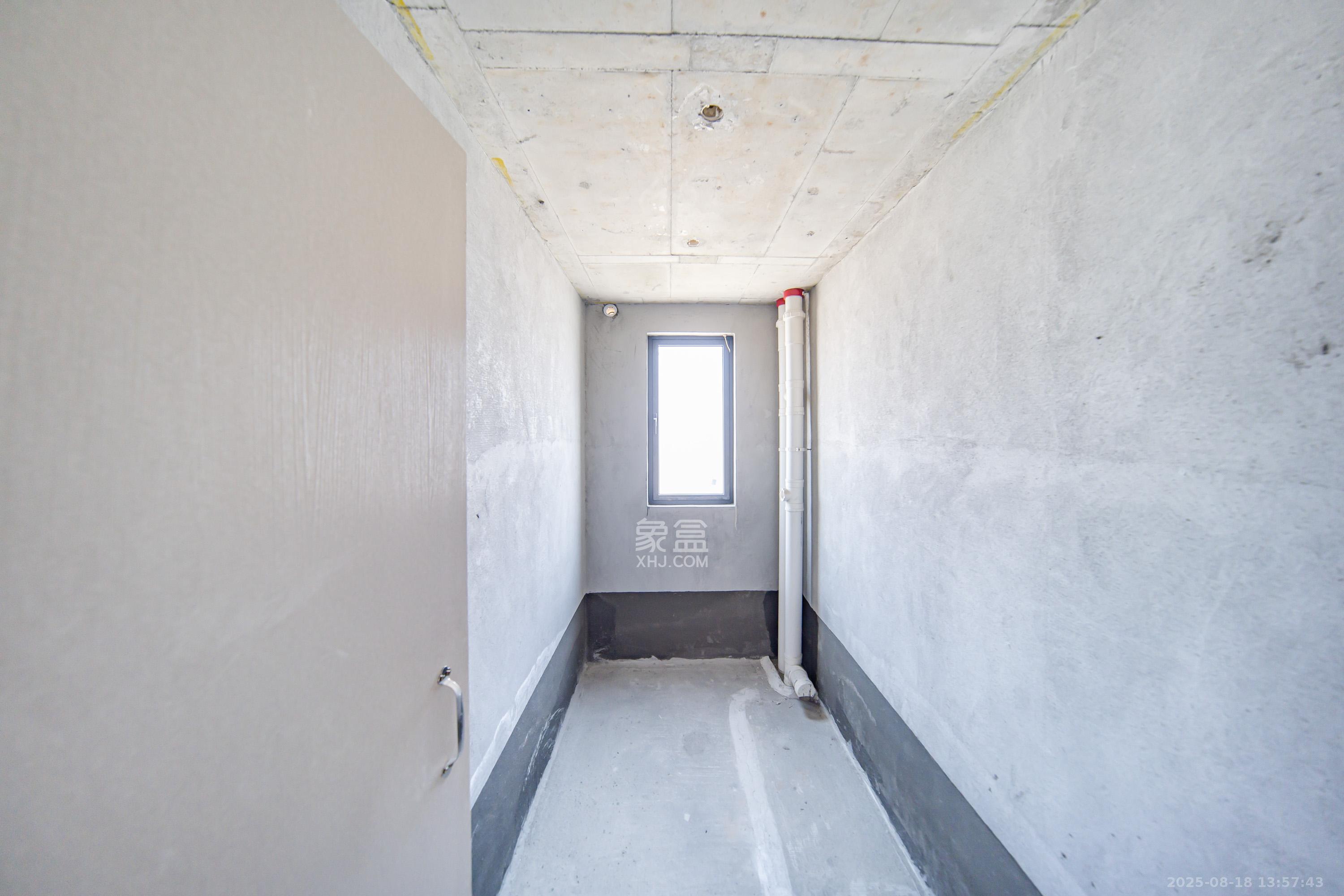 城发恒伟洋湖映2009 4室2厅2卫 176.0万 城发恒伟洋湖映2009 4室2厅2卫 176.0万卫生间