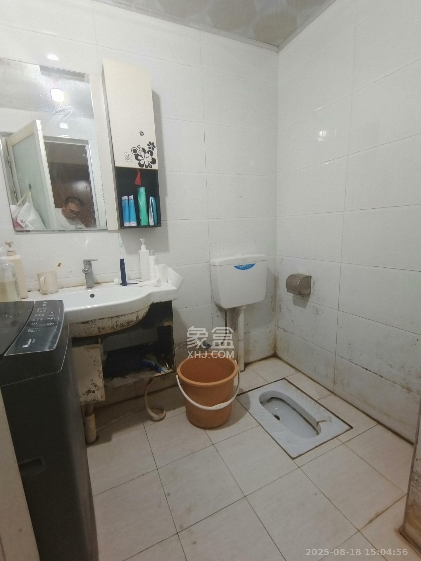 德庆水韵山城 4室2厅2卫 2400.0元/月 德庆水韵山城 4室2厅2卫 2400.0元/月室内图