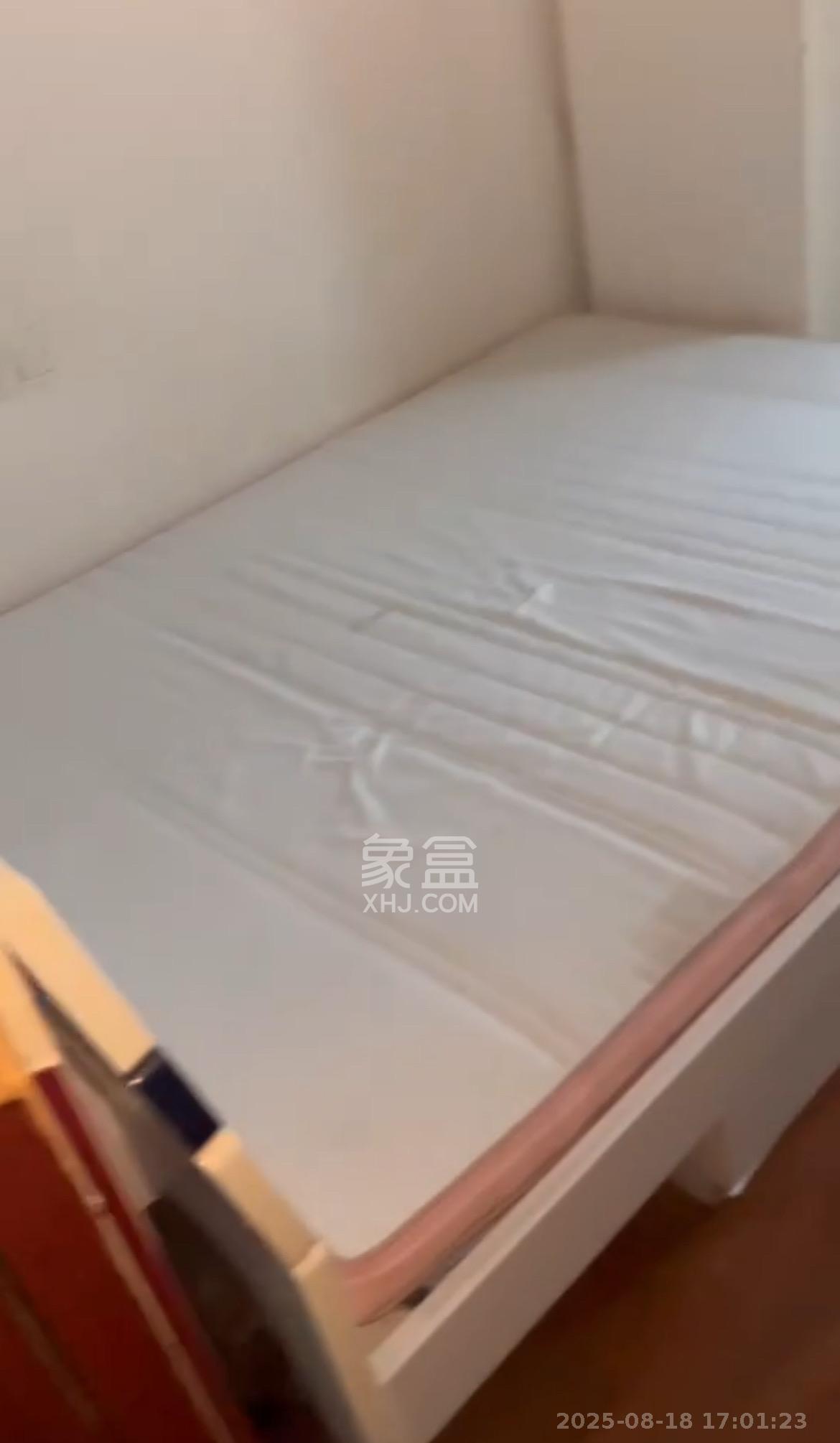 山水湾  2室2厅1卫   1700.00元/月室内图