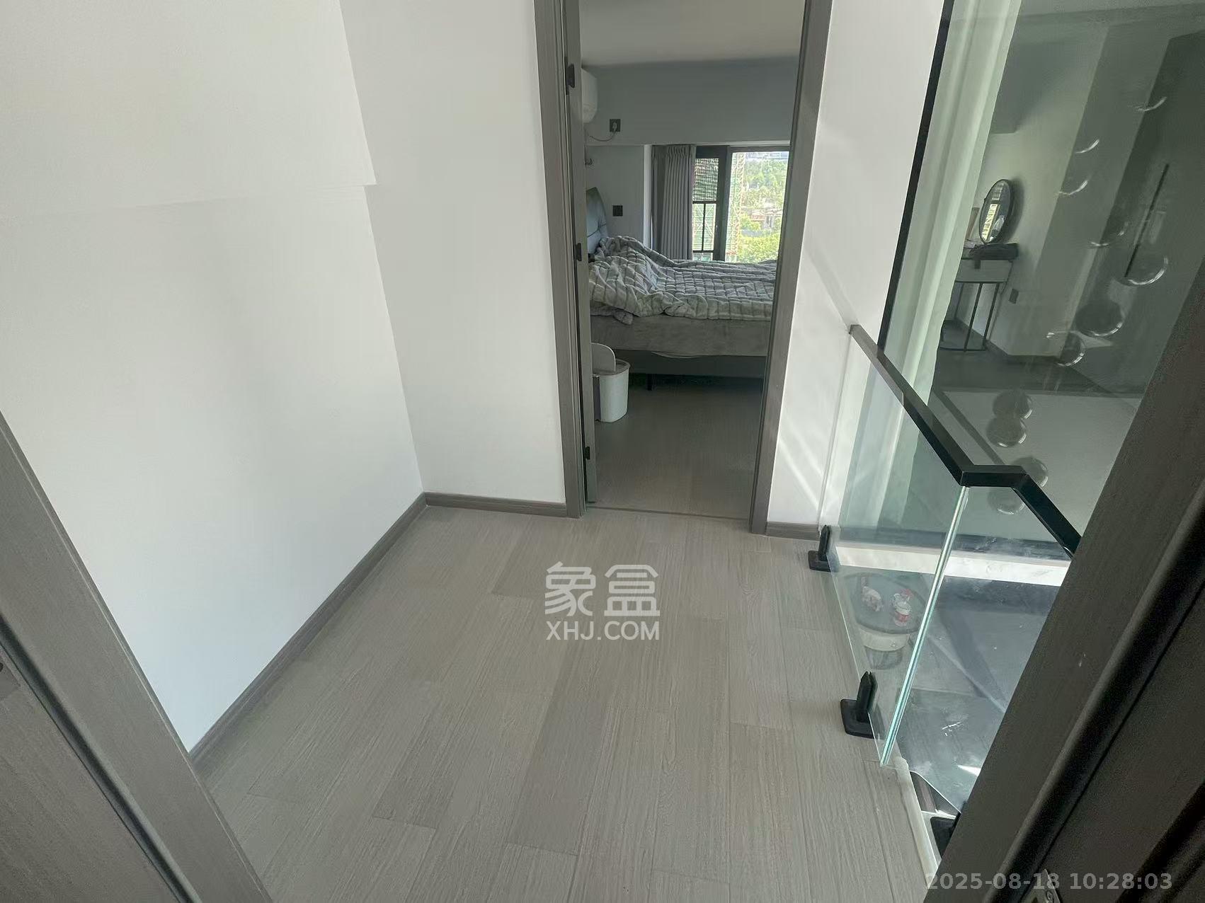 佳兆业云顶都汇 2室1厅1卫 2100.0元/月 佳兆业云顶都汇 2室1厅1卫 2100.0元/月室内图