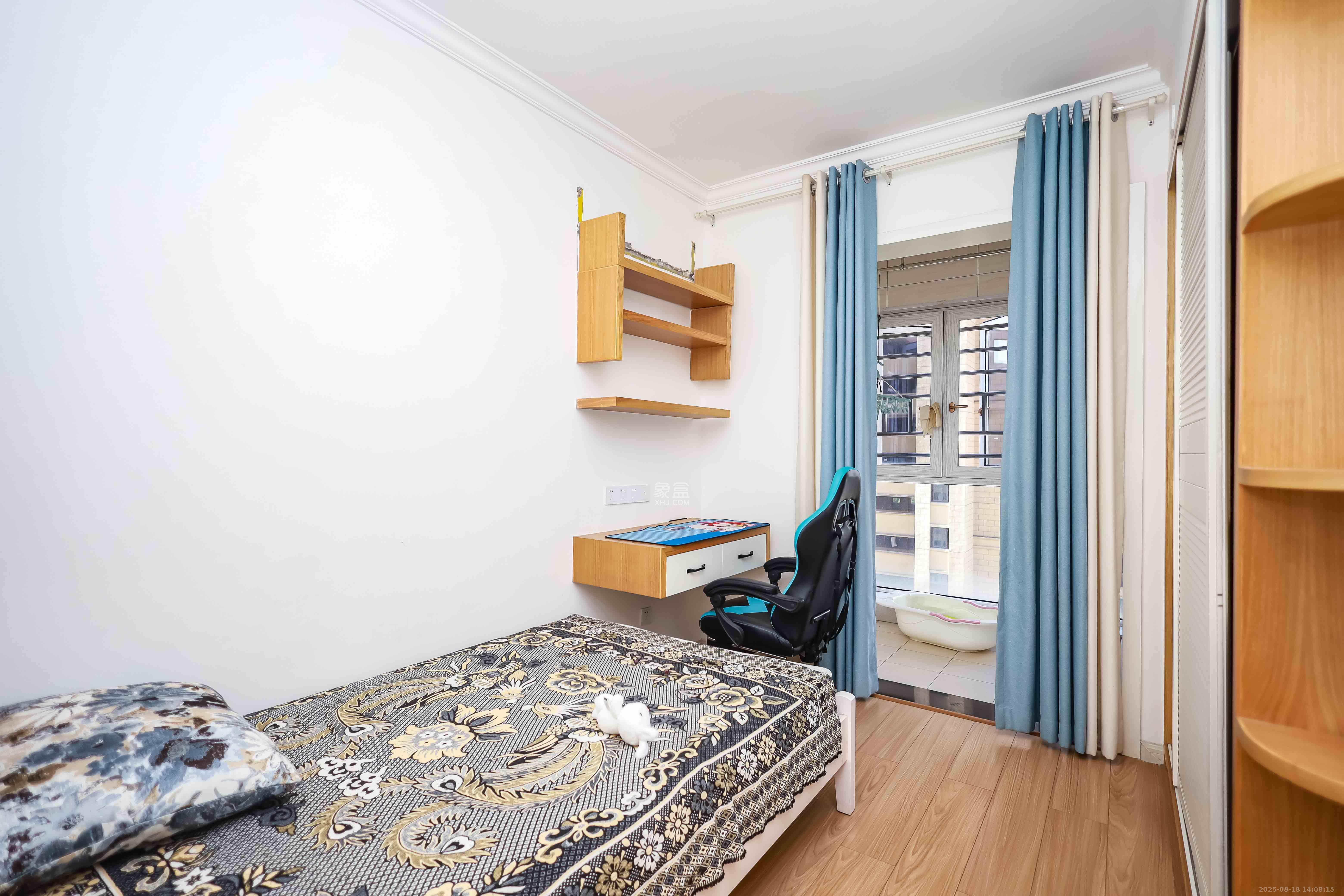 奥克斯缔壹城 4室2厅2卫 168.0万 奥克斯缔壹城 4室2厅2卫 168.0万卧室