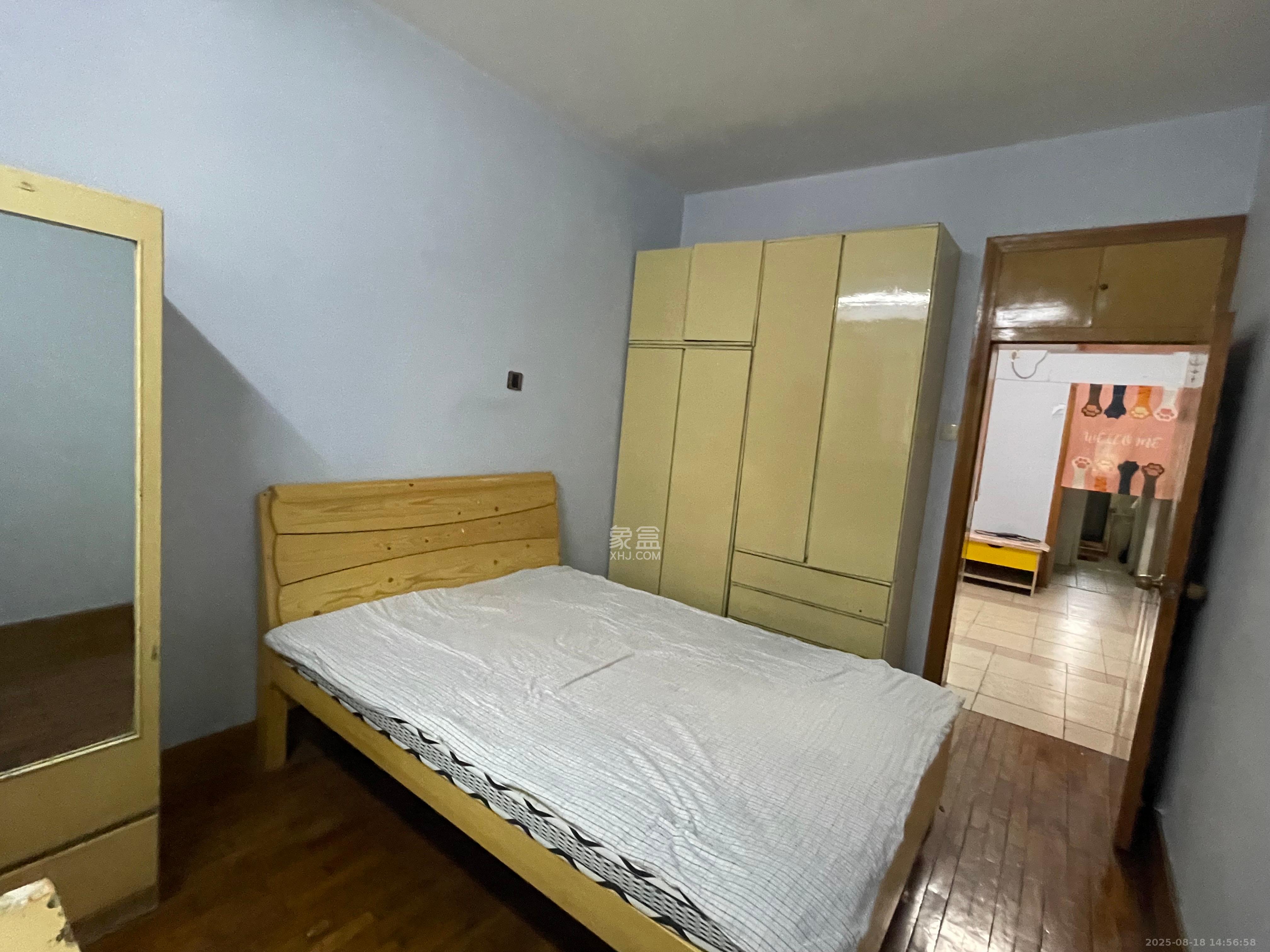 电表厂宿舍(新民路)  2室2厅1卫    2500.0元/月 电表厂宿舍(新民路)  2室2厅1卫    2500.0元/月室内图