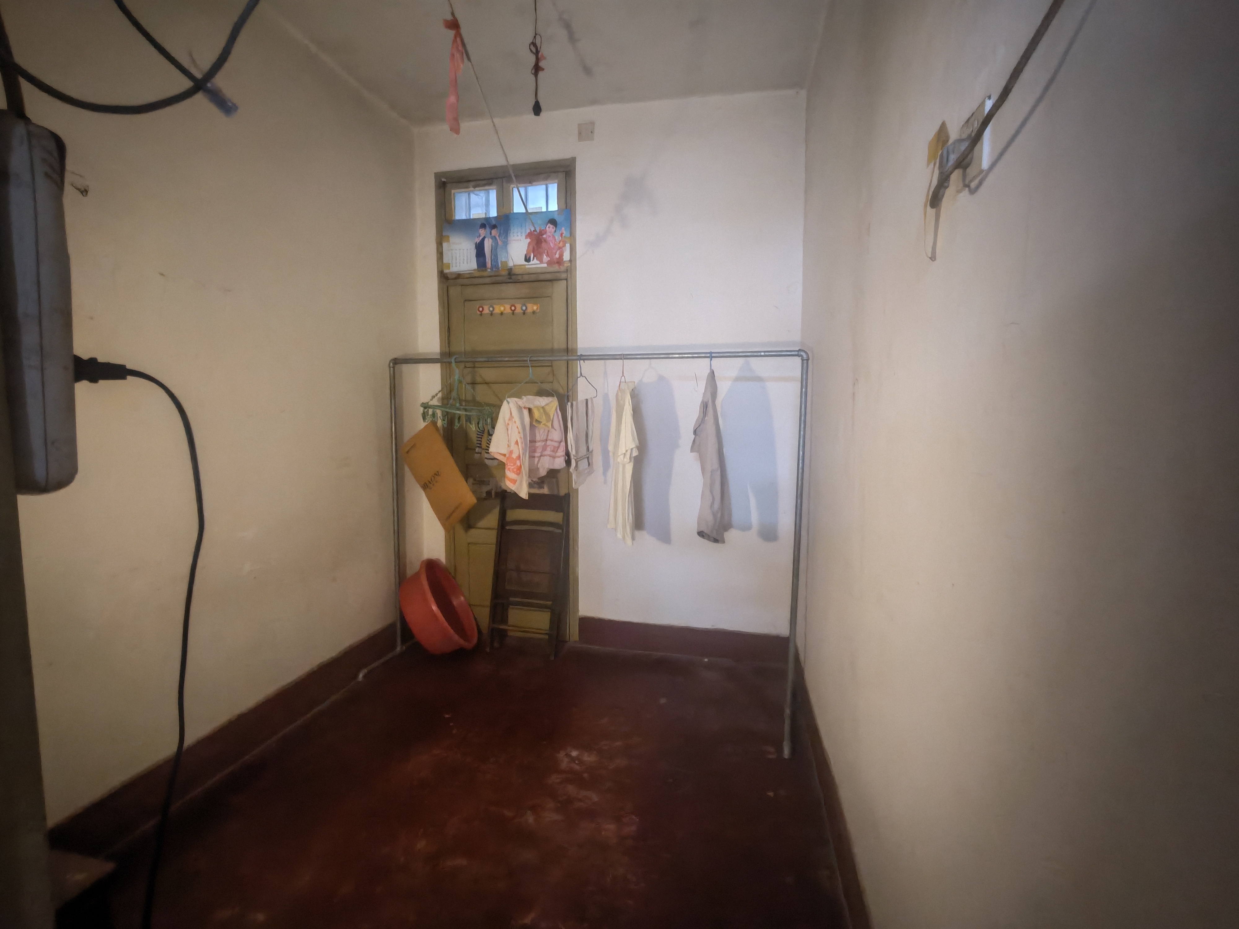 市委一号院 3室2厅1卫 25.8万 市委一号院 3室2厅1卫 25.8万客厅