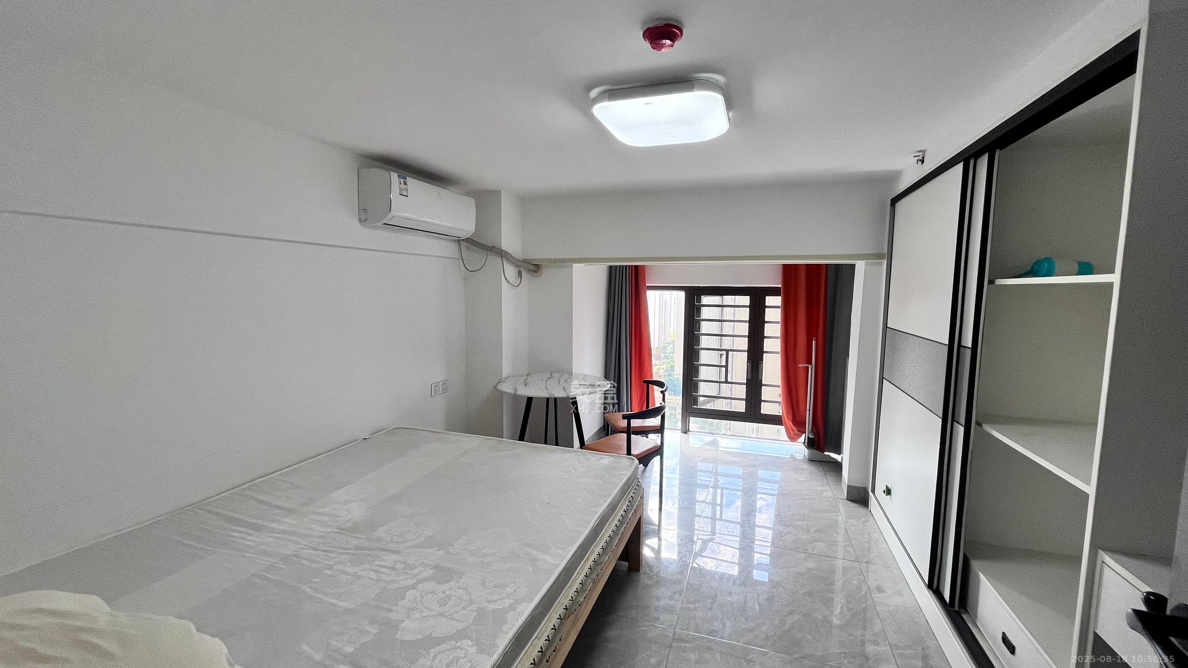 金地中交麓谷香颂(金地中交雅苑) 1室1厅1卫 1250.0元/月 金地中交麓谷香颂(金地中交雅苑) 1室1厅1卫 1250.0元/月室内图