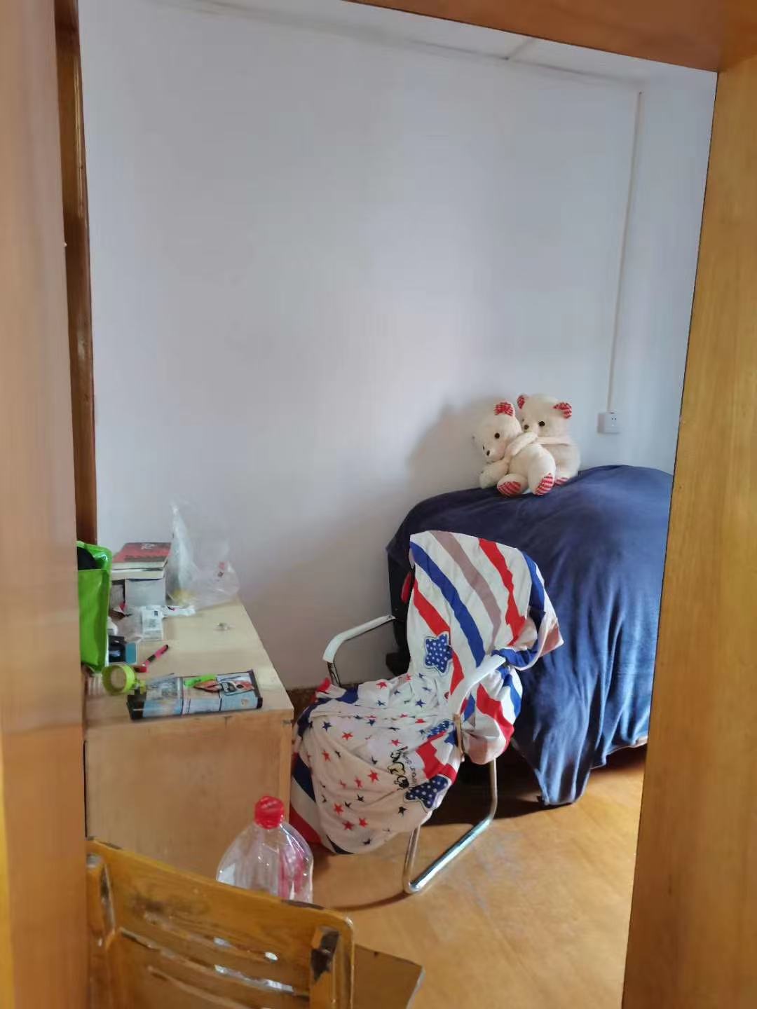 同心园小区  3室2厅1卫    20.0万 同心园小区  3室2厅1卫    20.0万客厅