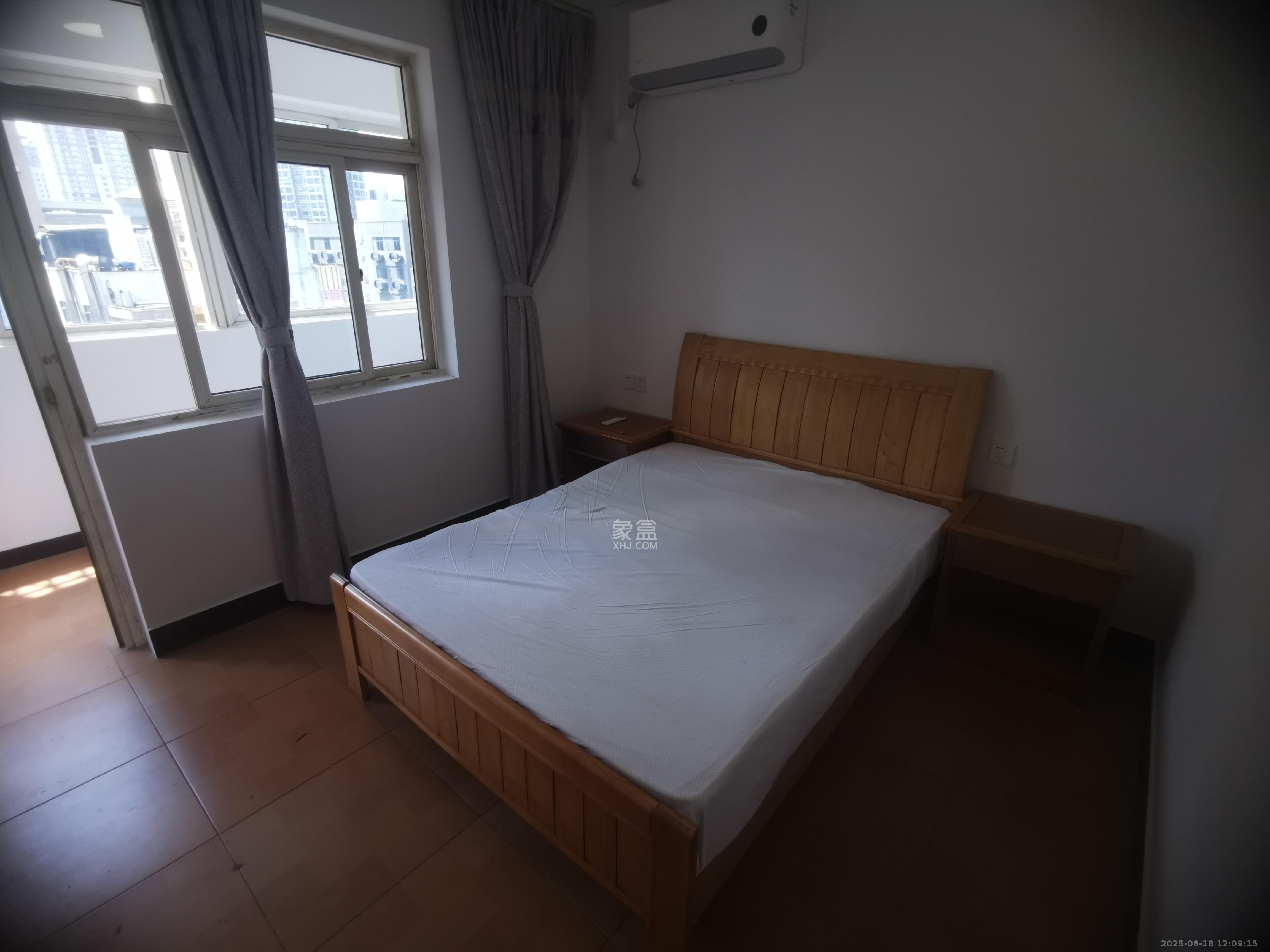 韭菜园商住楼  3室2厅1卫    2800.0元/月室内图